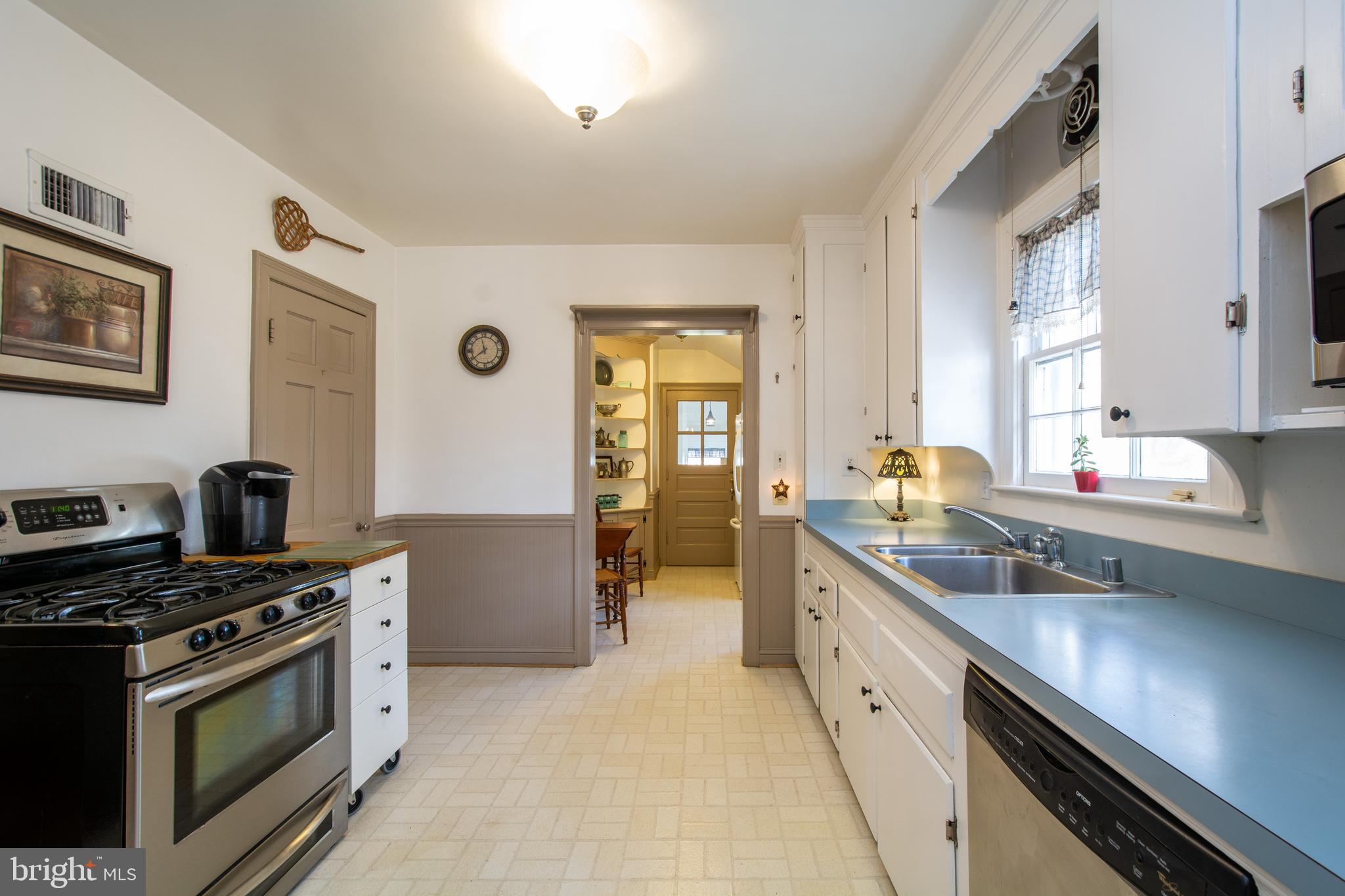 HALEMHURST - Residential