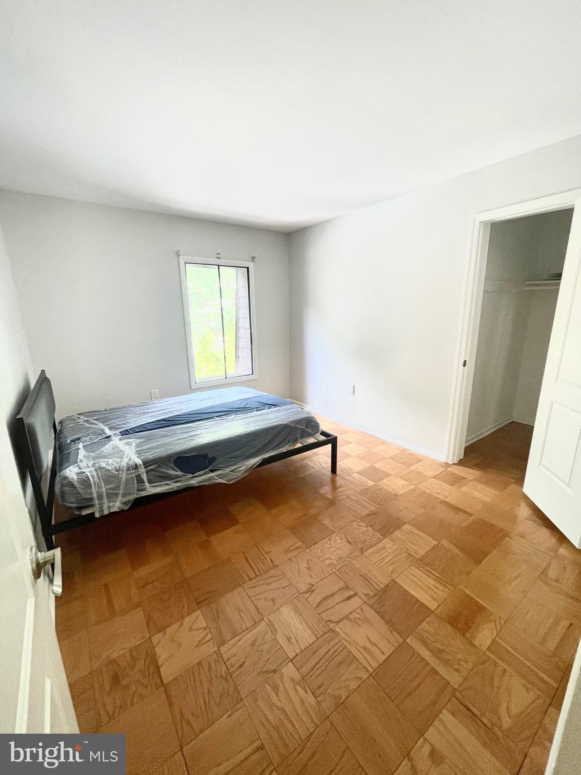 RUNNING BROOK - Residential