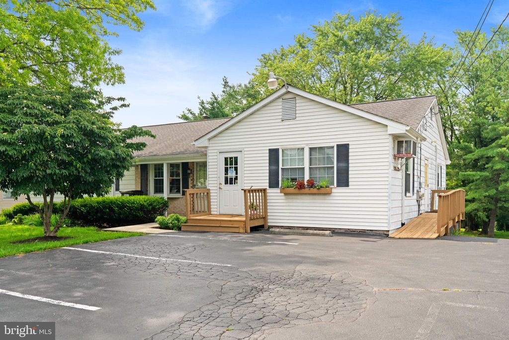 Photo of 3844 Columbia Avenue, MOUNTVILLE, PA 17554 (MLS # PALA2072834)