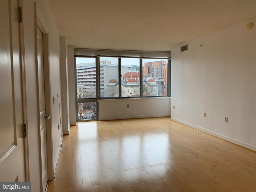 Photo of 555 NW Massachusetts Avenue NW #503, WASHINGTON, DC 20001 (MLS # DCDC2229224)