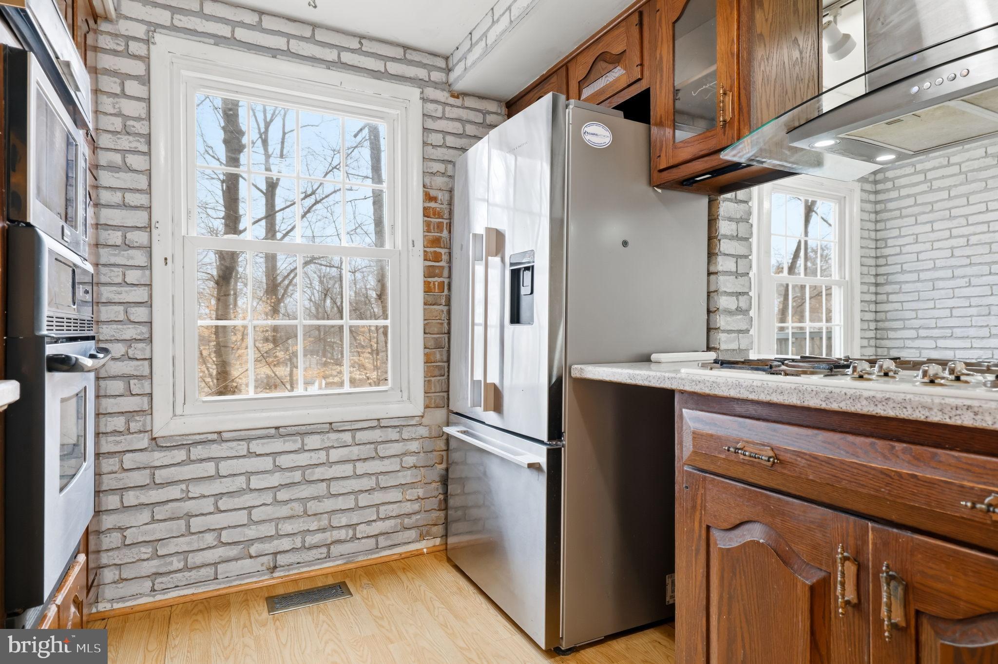 TANTALLON HILLS - Residential