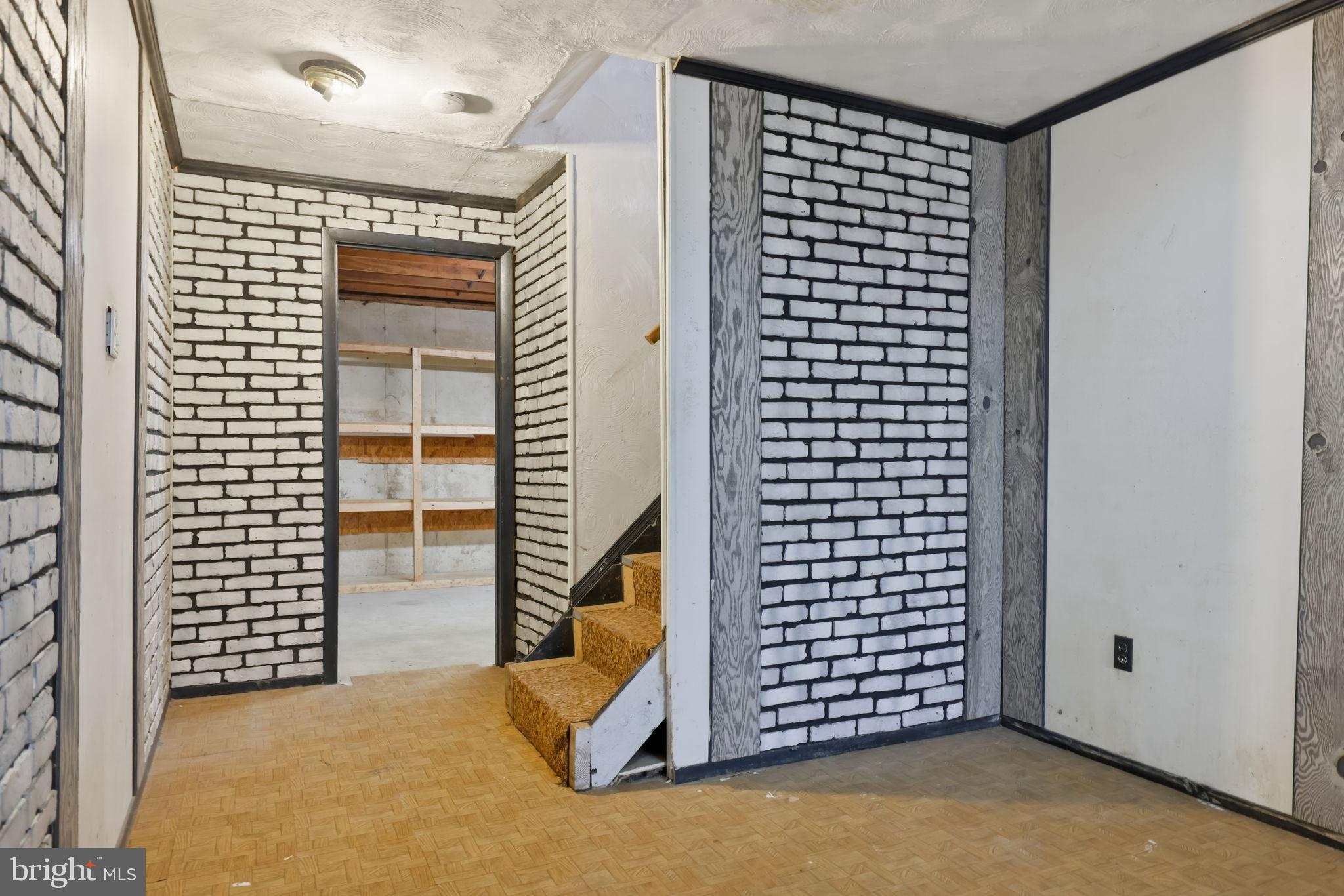 TANTALLON HILLS - Residential