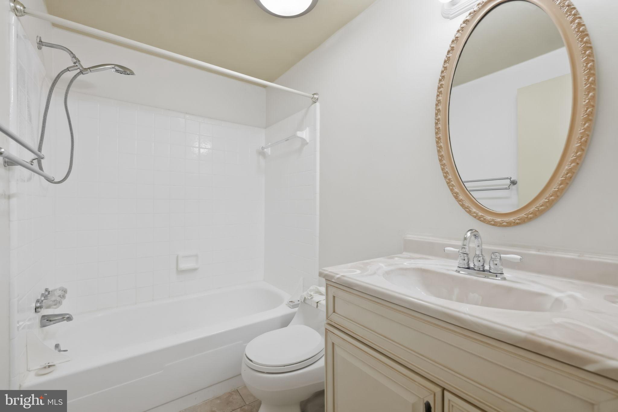 TANTALLON HILLS - Residential