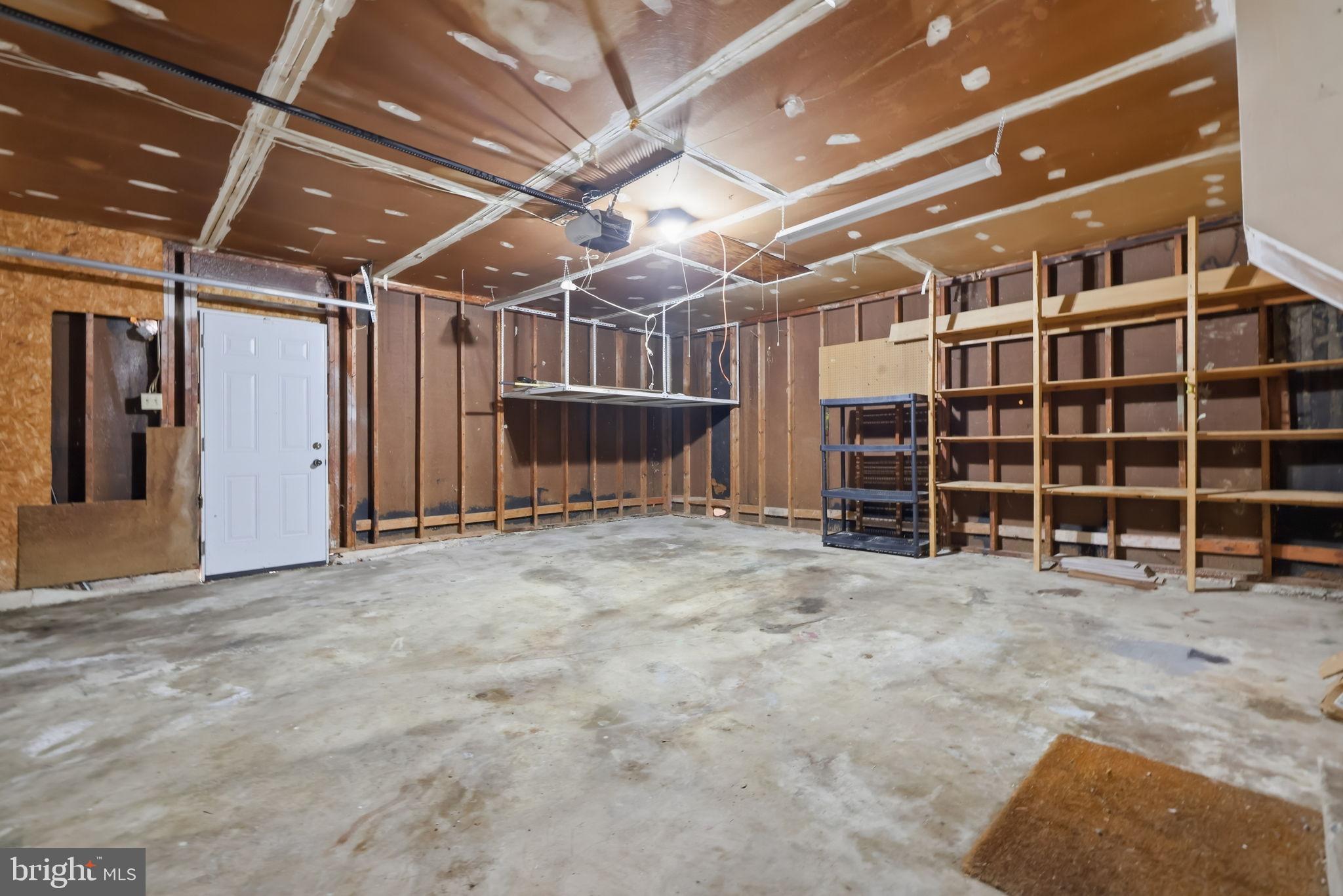 TANTALLON HILLS - Residential