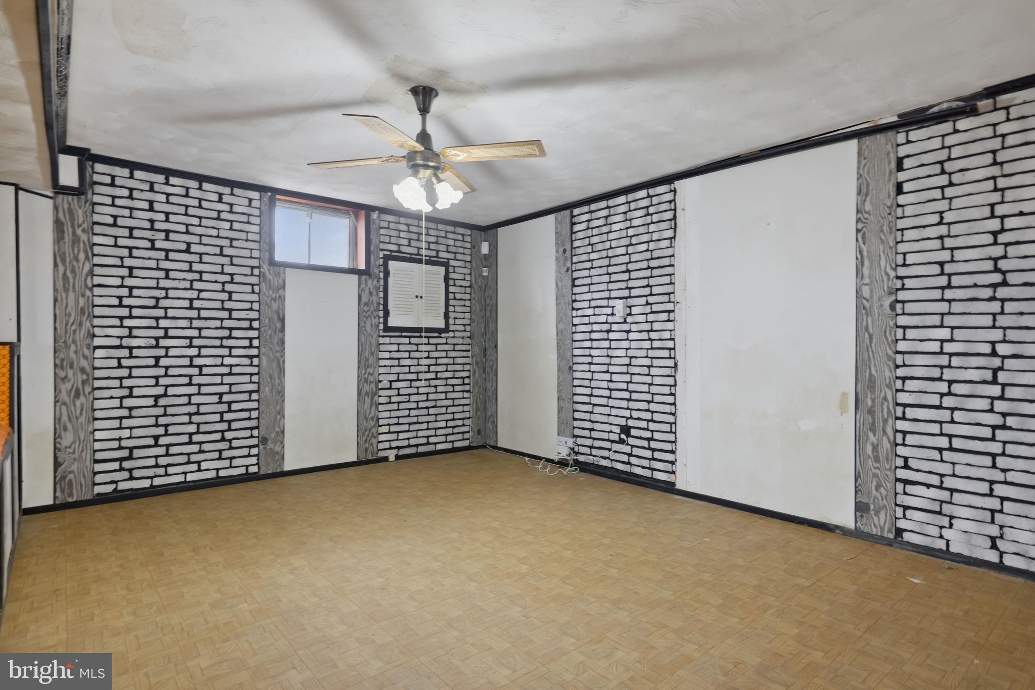 TANTALLON HILLS - Residential