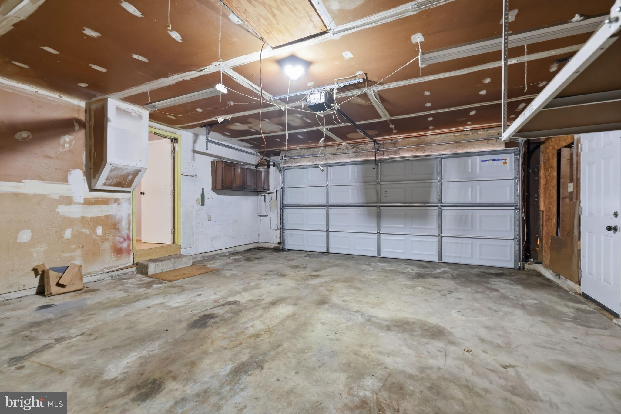 TANTALLON HILLS - Residential