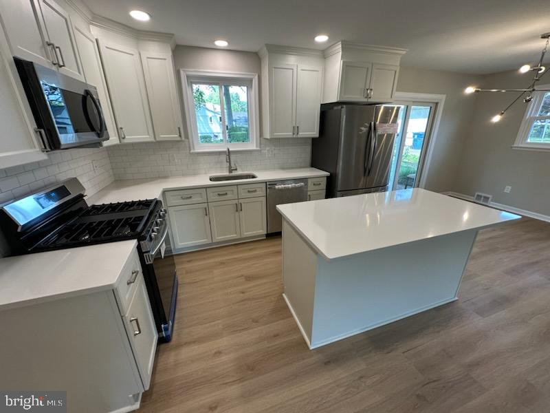 NORTH SPRINGFIELD - Residential Lease