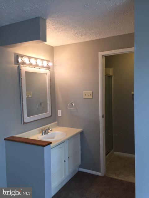 QUEEN ANNE VILLAGE - Residential Lease