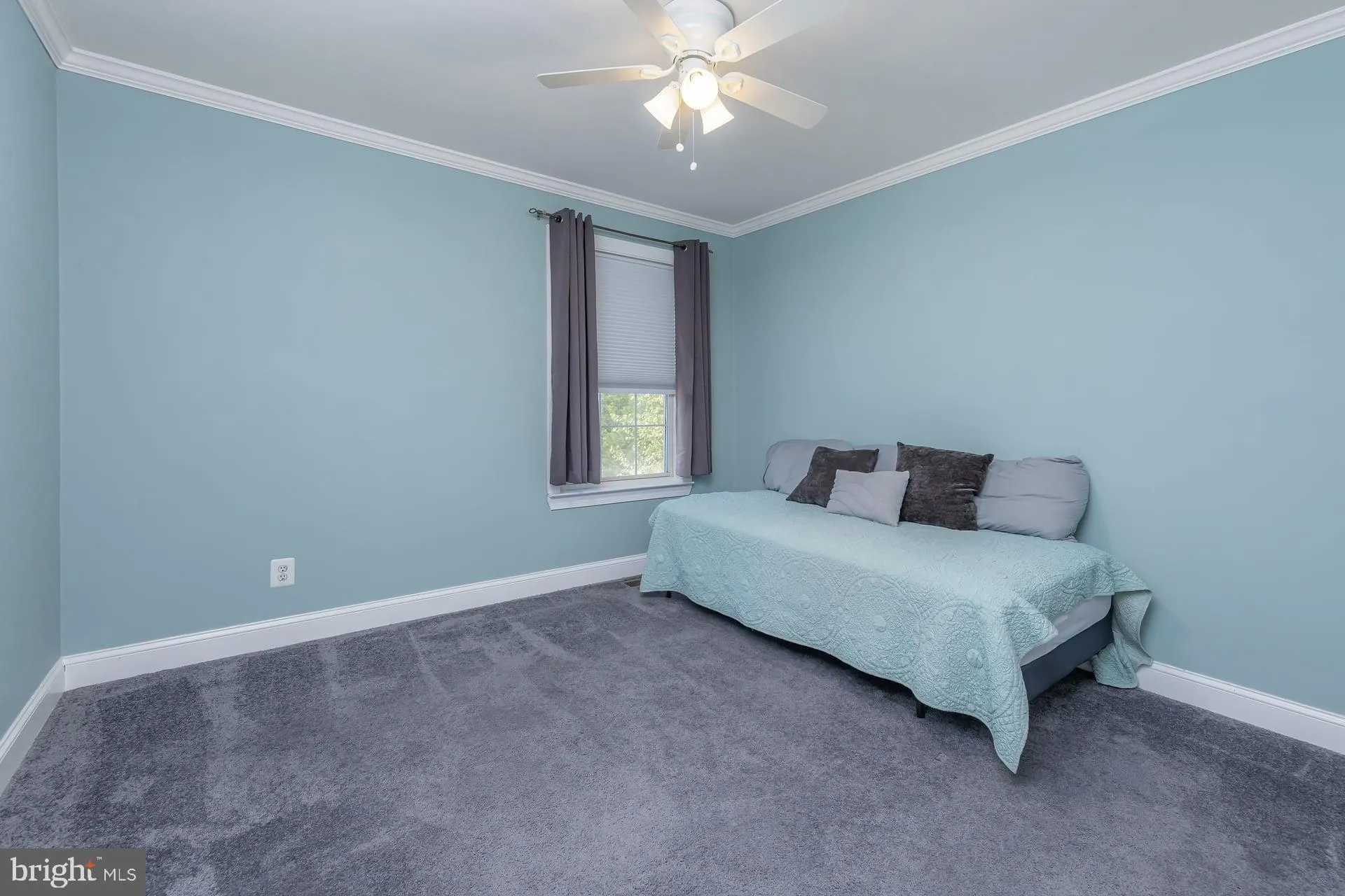 West Deptford, New Jersey 08086, United States, 4 Bedrooms Bedrooms, ,3 BathroomsBathrooms,Residential,Active,206349