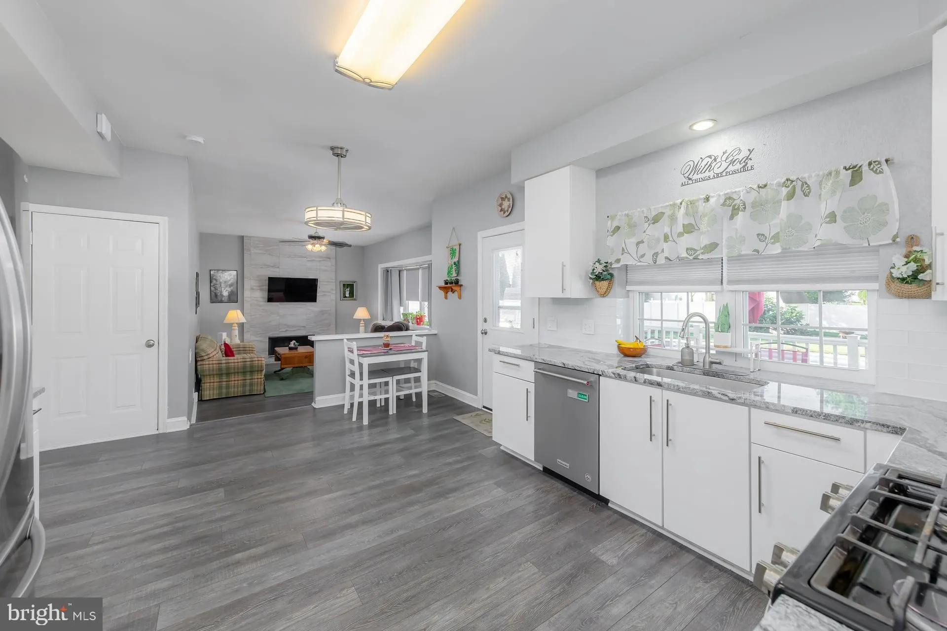 West Deptford, New Jersey 08086, United States, 4 Bedrooms Bedrooms, ,3 BathroomsBathrooms,Residential,Active,206349