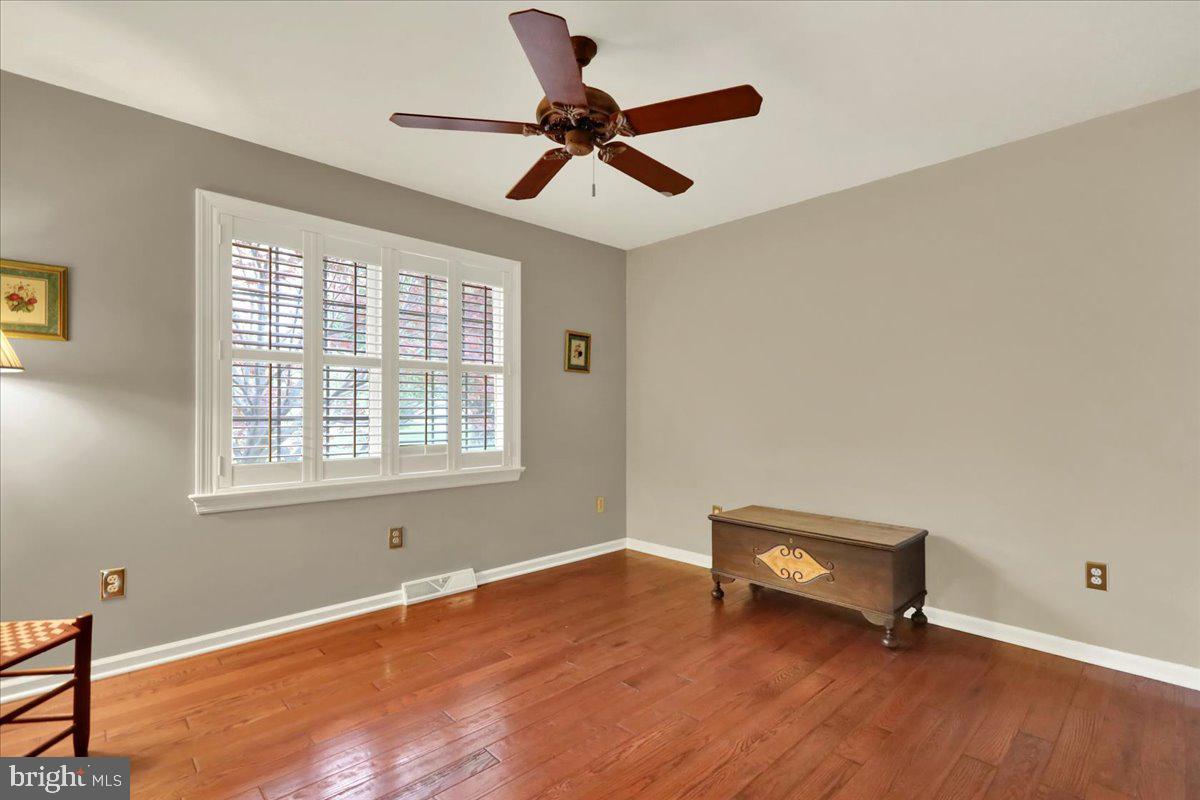 SPRINGDALE FARMS - Residential