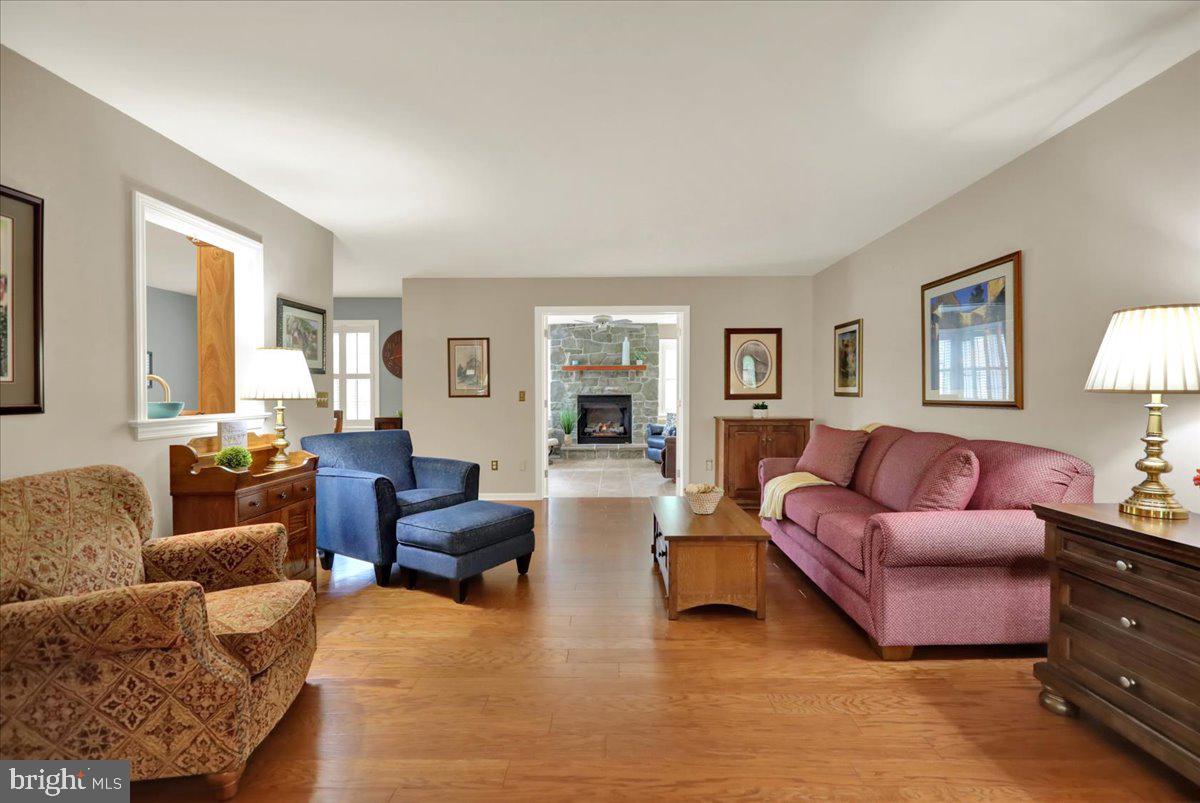 SPRINGDALE FARMS - Residential