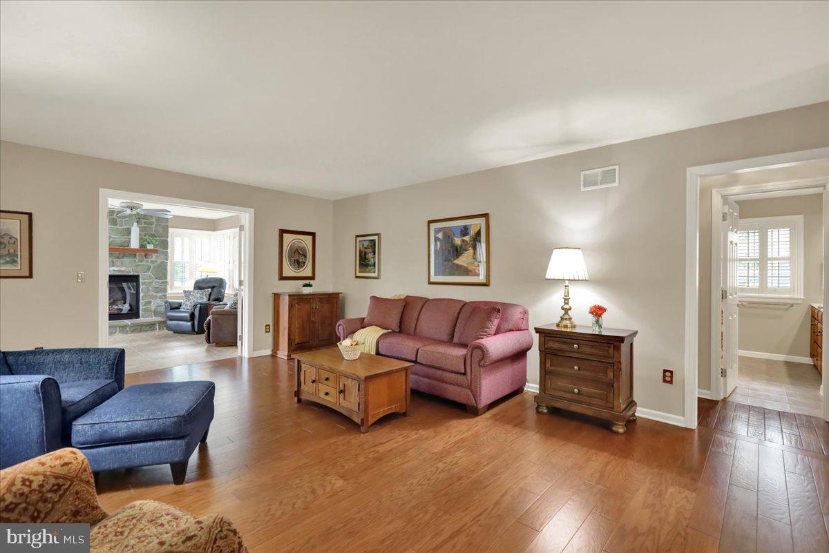 SPRINGDALE FARMS - Residential