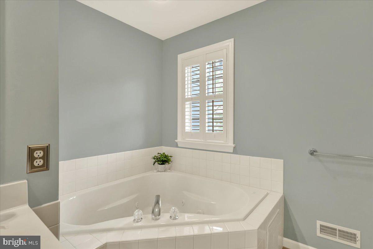 SPRINGDALE FARMS - Residential