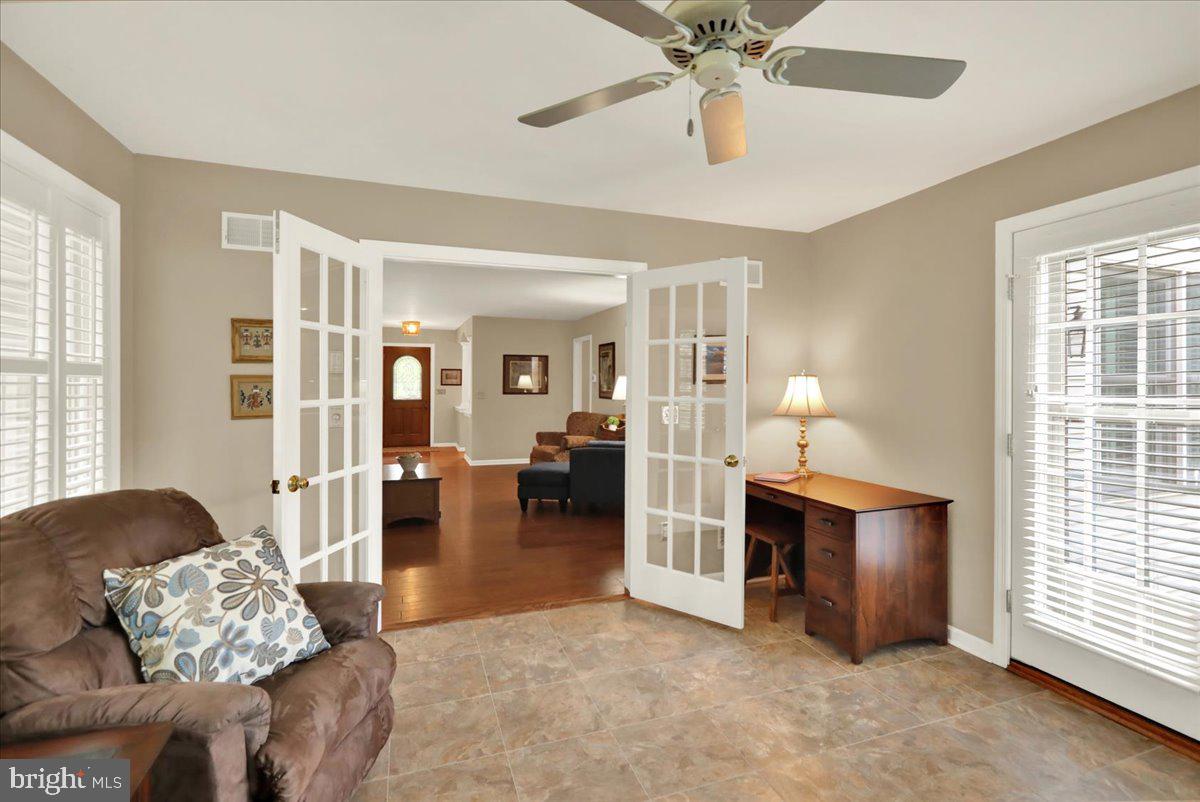 SPRINGDALE FARMS - Residential