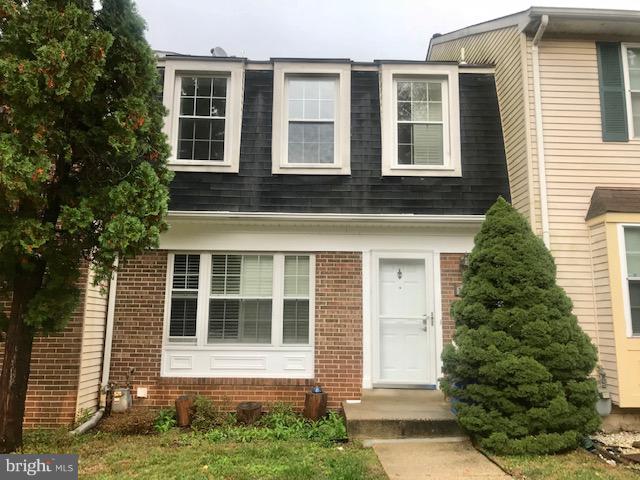 DERWOOD STATION - Residential Lease