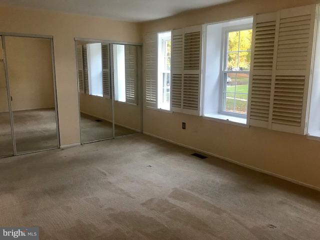 DERWOOD STATION - Residential Lease