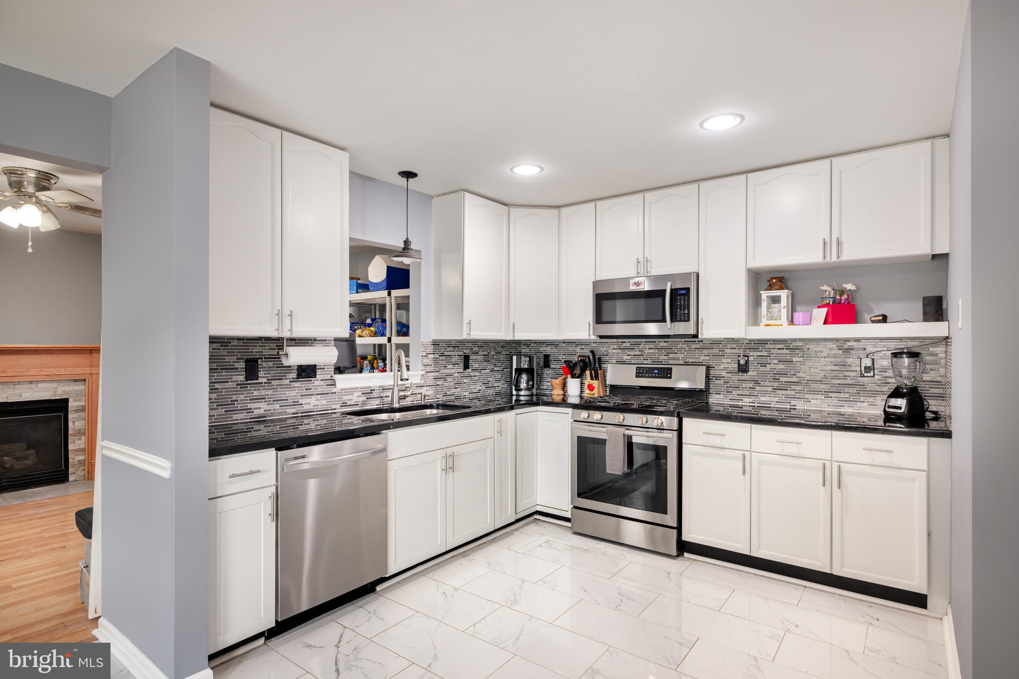 THE FAIRWAYS AT STONEBRIDGE - Residential