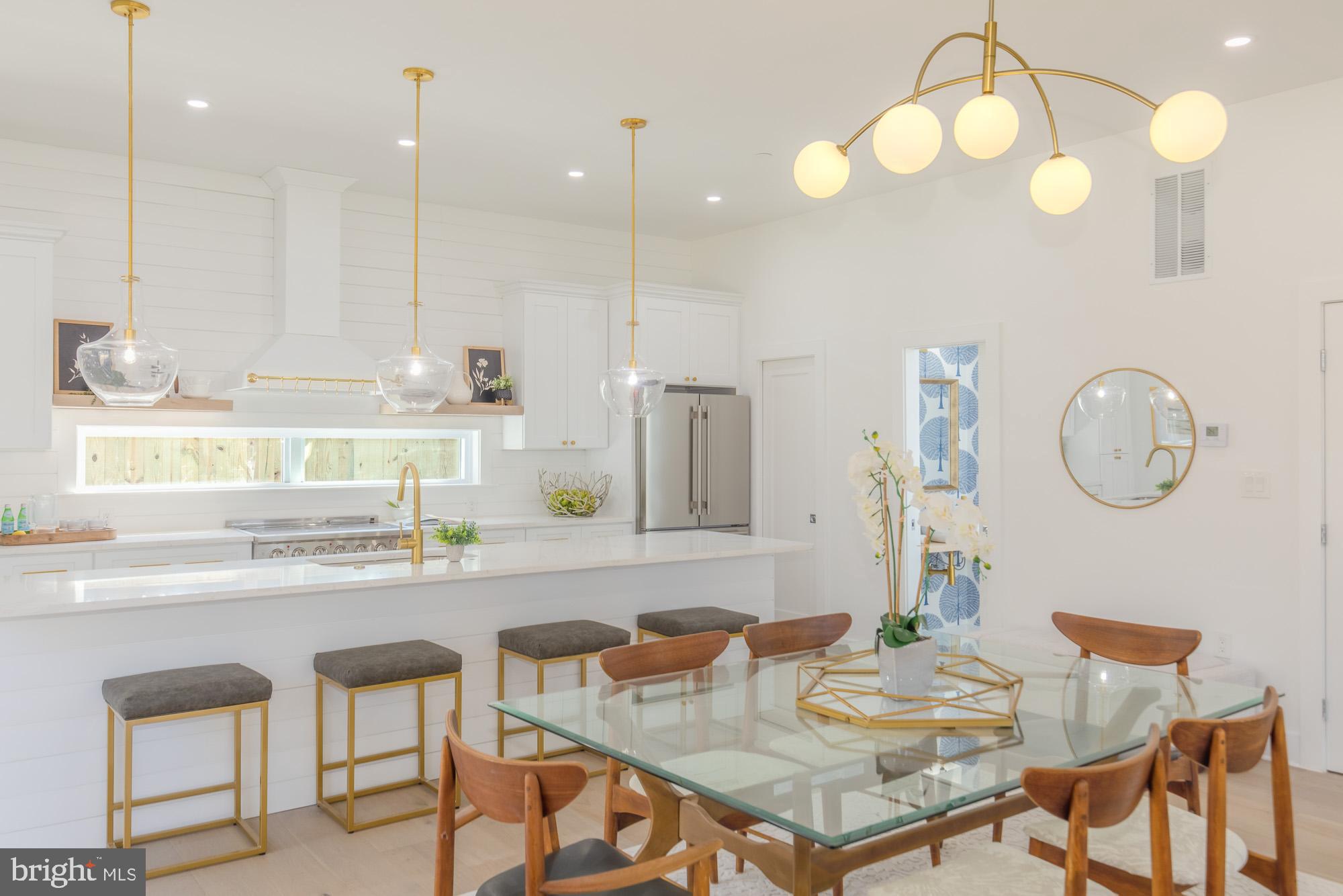 1615 IRVING STREET NE