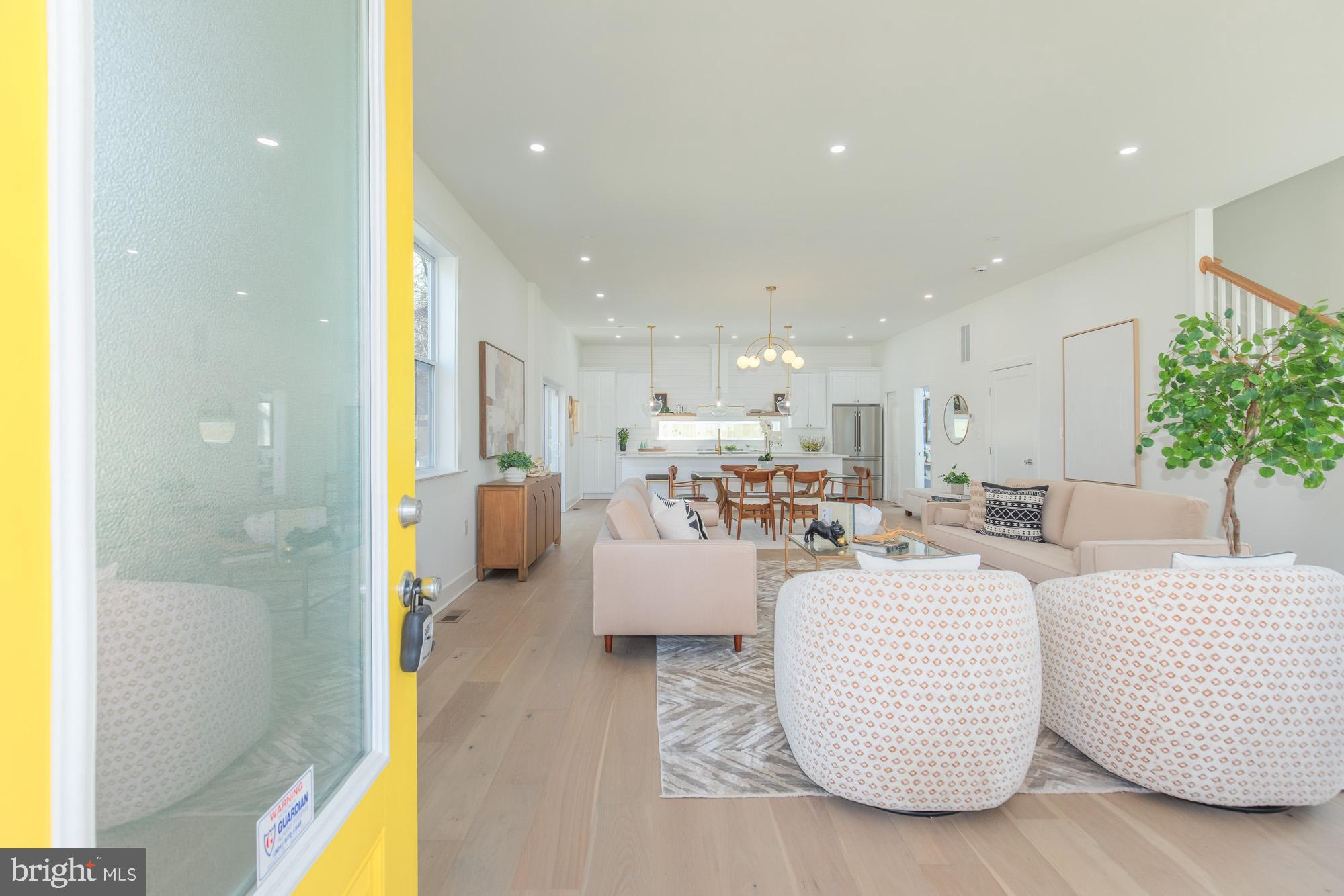 1615 IRVING STREET NE