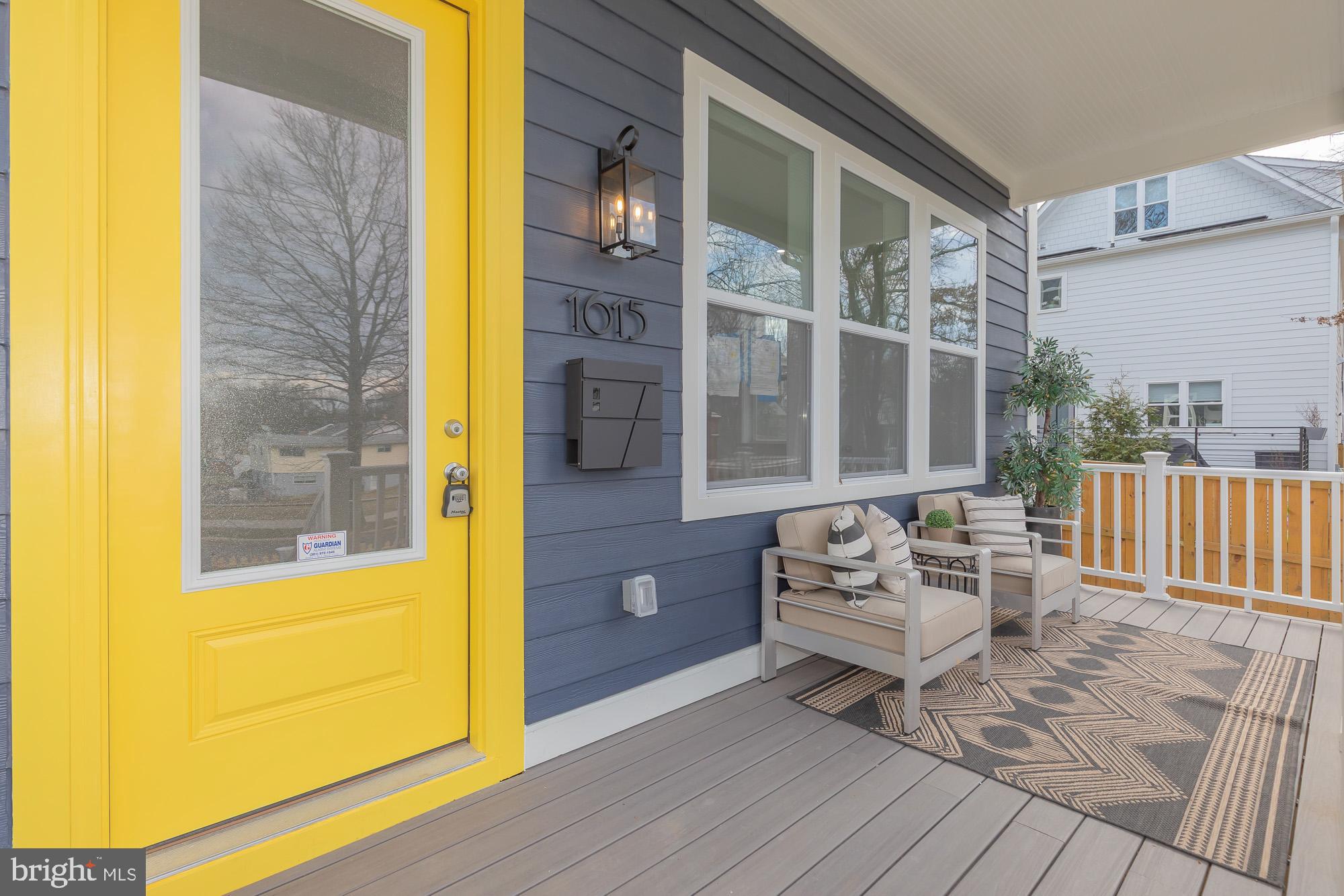 1615 IRVING STREET NE