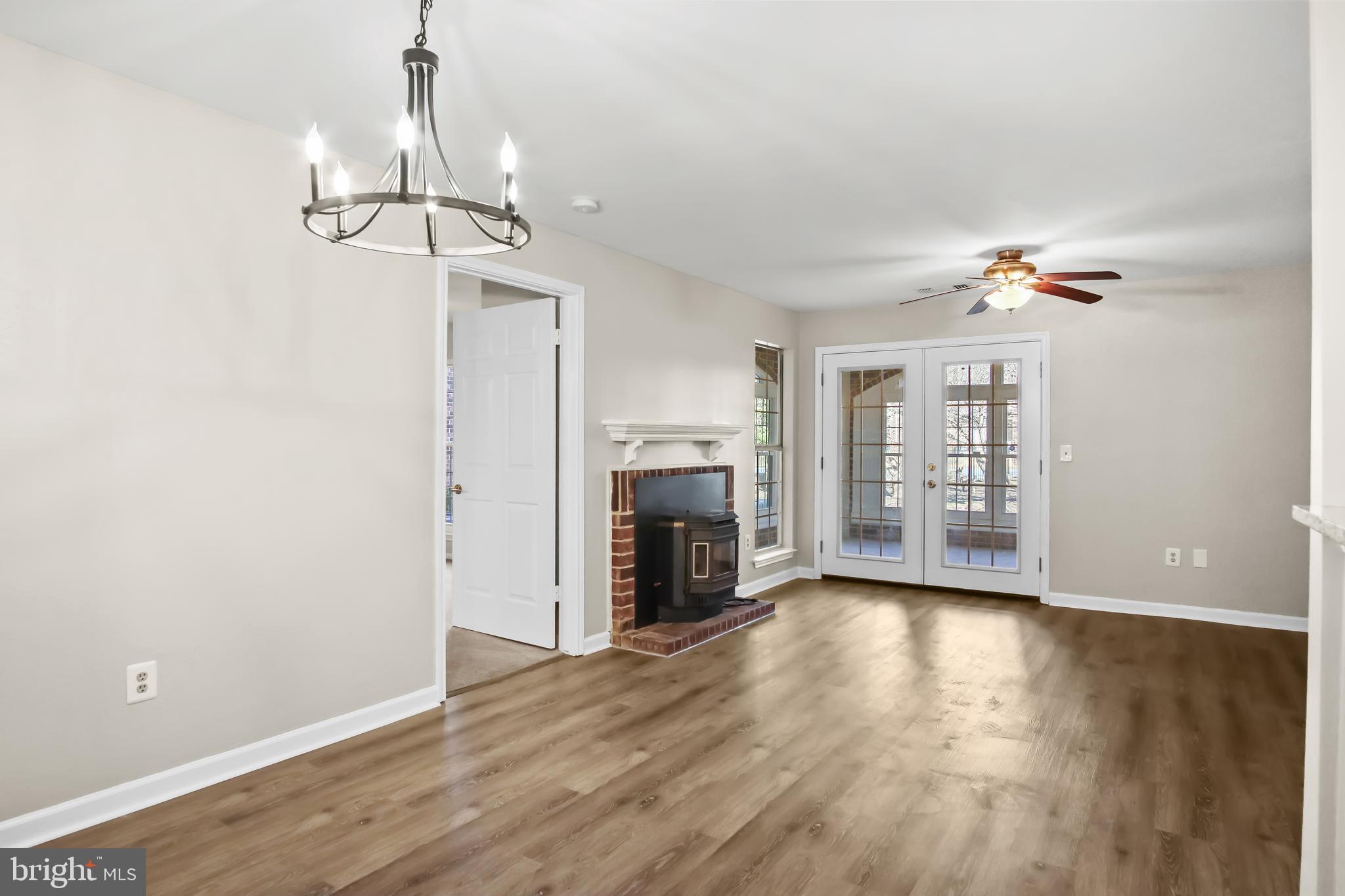 ENGLISH COUNTRY MANOR - Residential