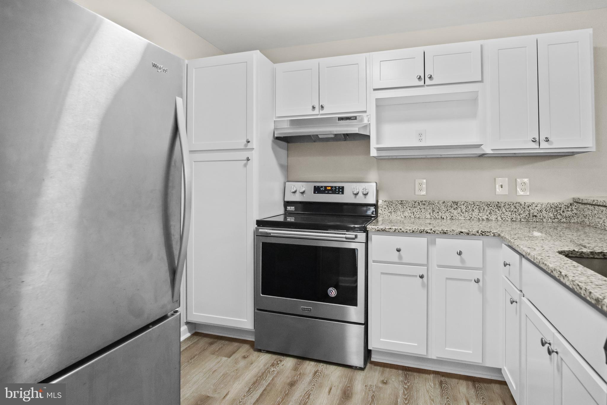 ENGLISH COUNTRY MANOR - Residential