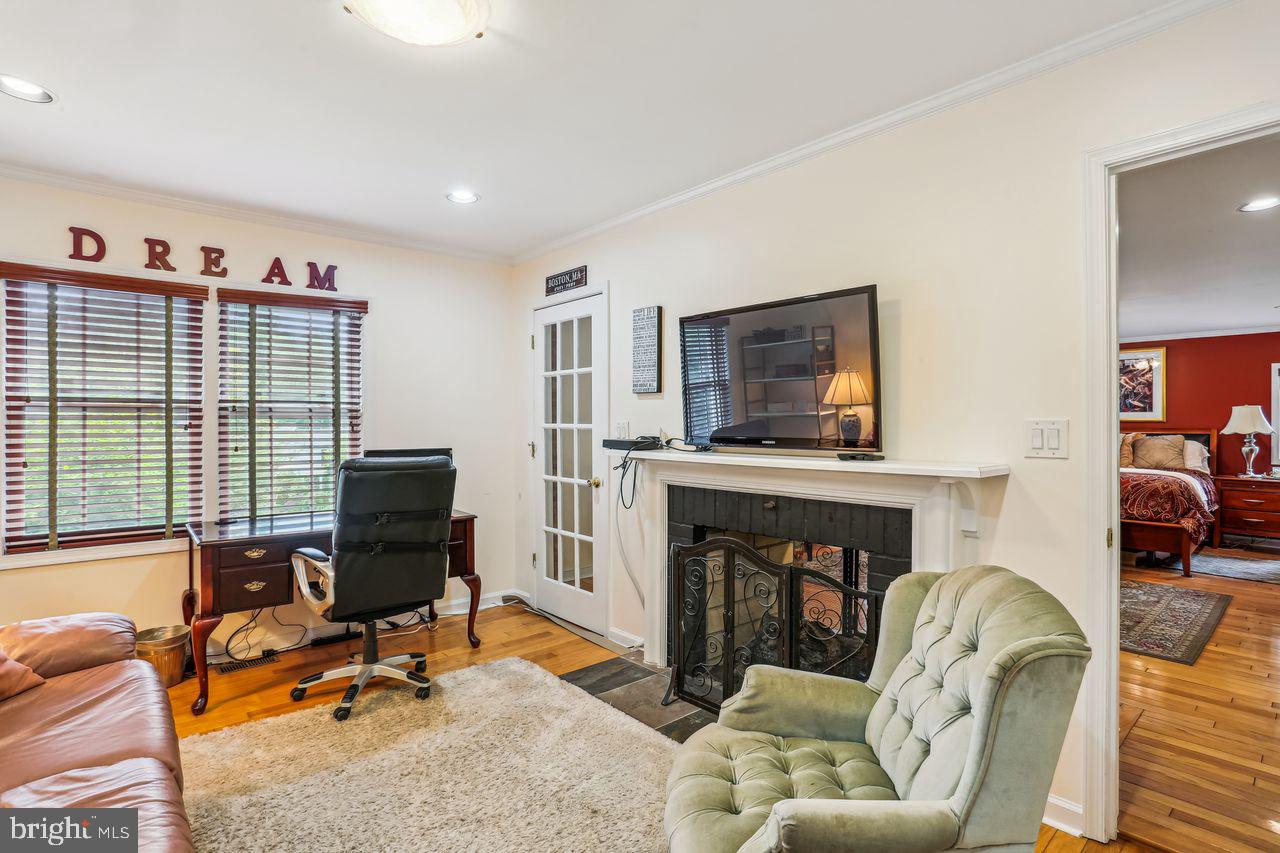 POTOMAC OUTSIDE - Commercial Sale