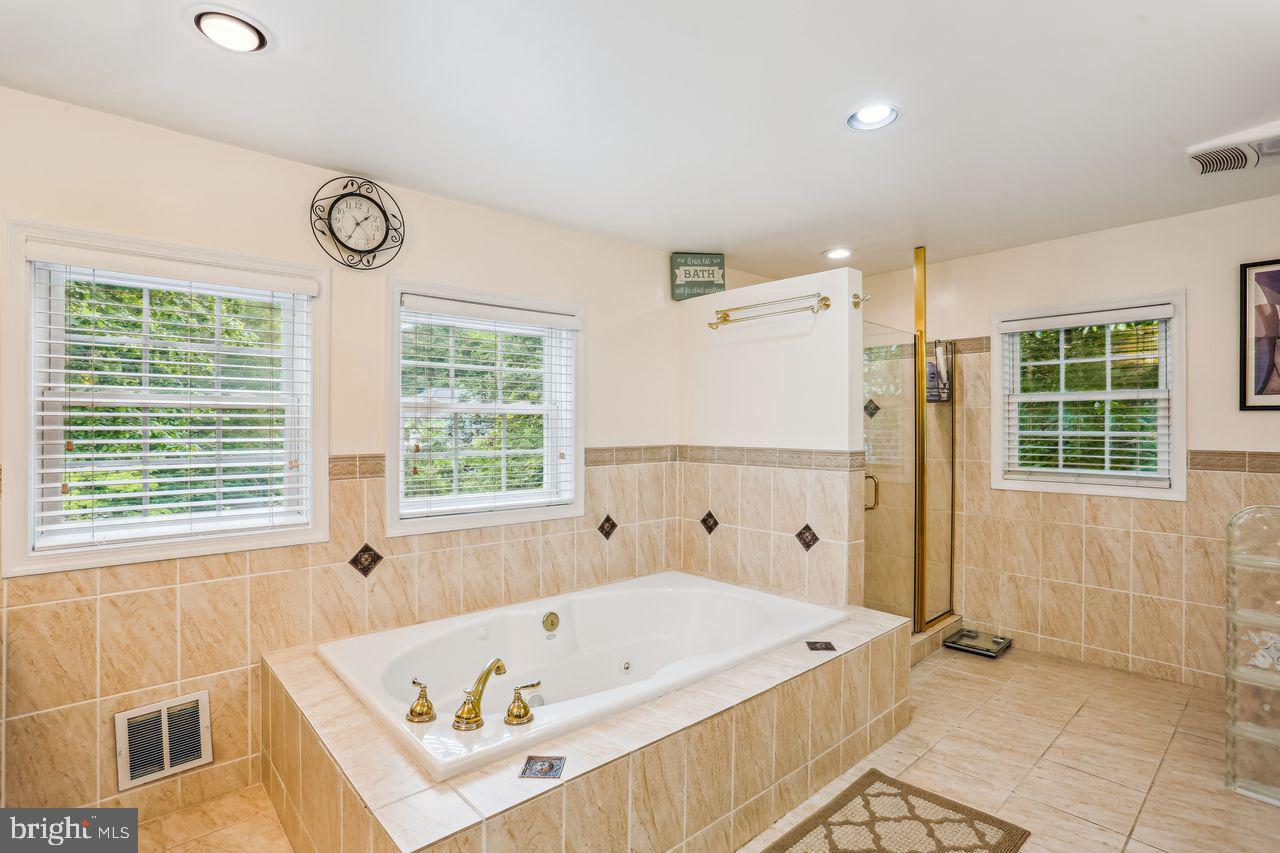 POTOMAC OUTSIDE - Commercial Sale