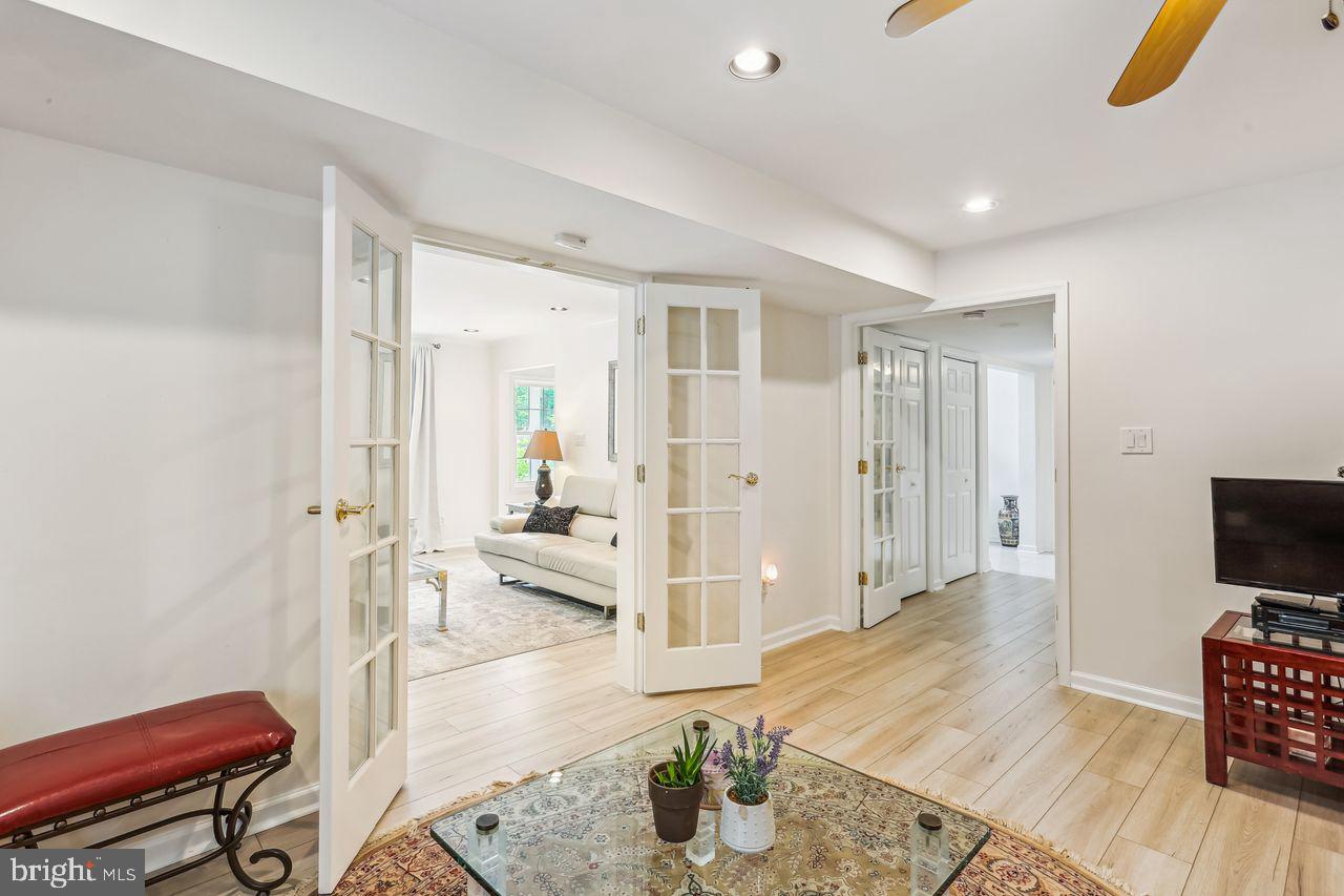 POTOMAC OUTSIDE - Commercial Sale