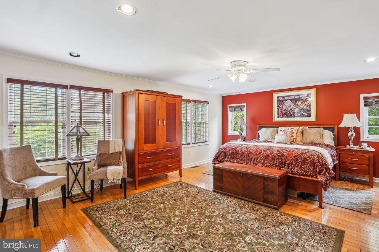 POTOMAC OUTSIDE - Commercial Sale