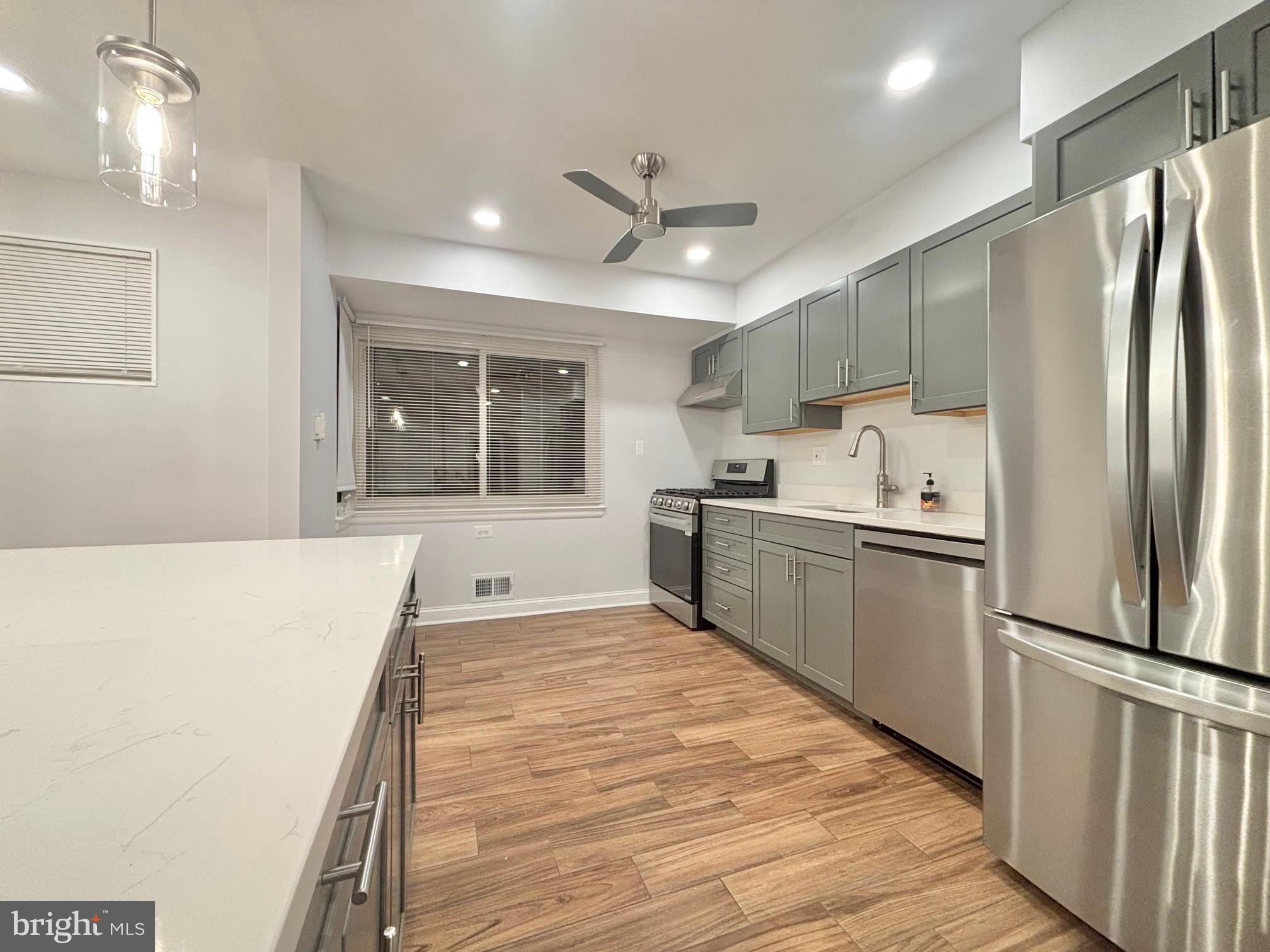 CARROLL KNOLLS - Residential Lease