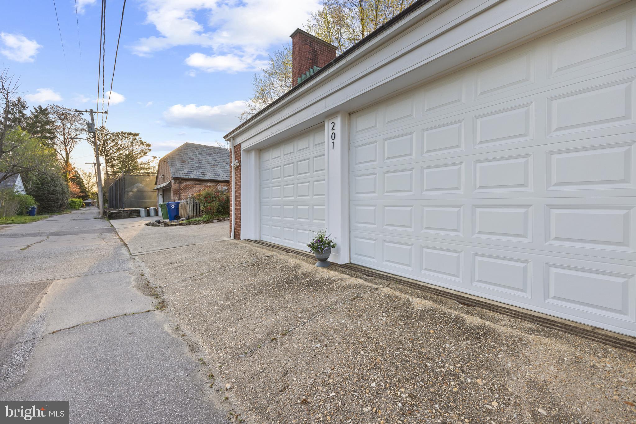 HOMELAND HISTORIC DISTRICT - Residential