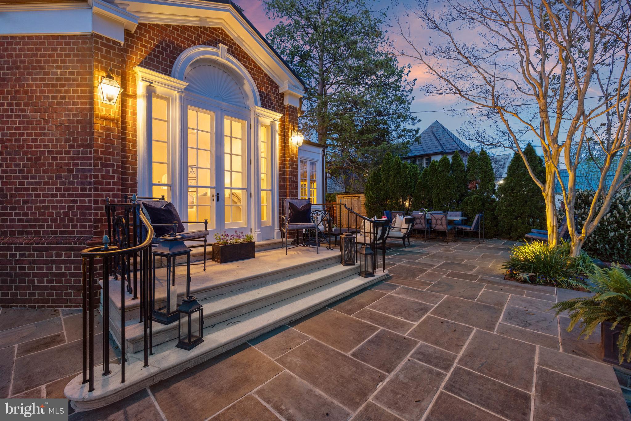 HOMELAND HISTORIC DISTRICT - Residential