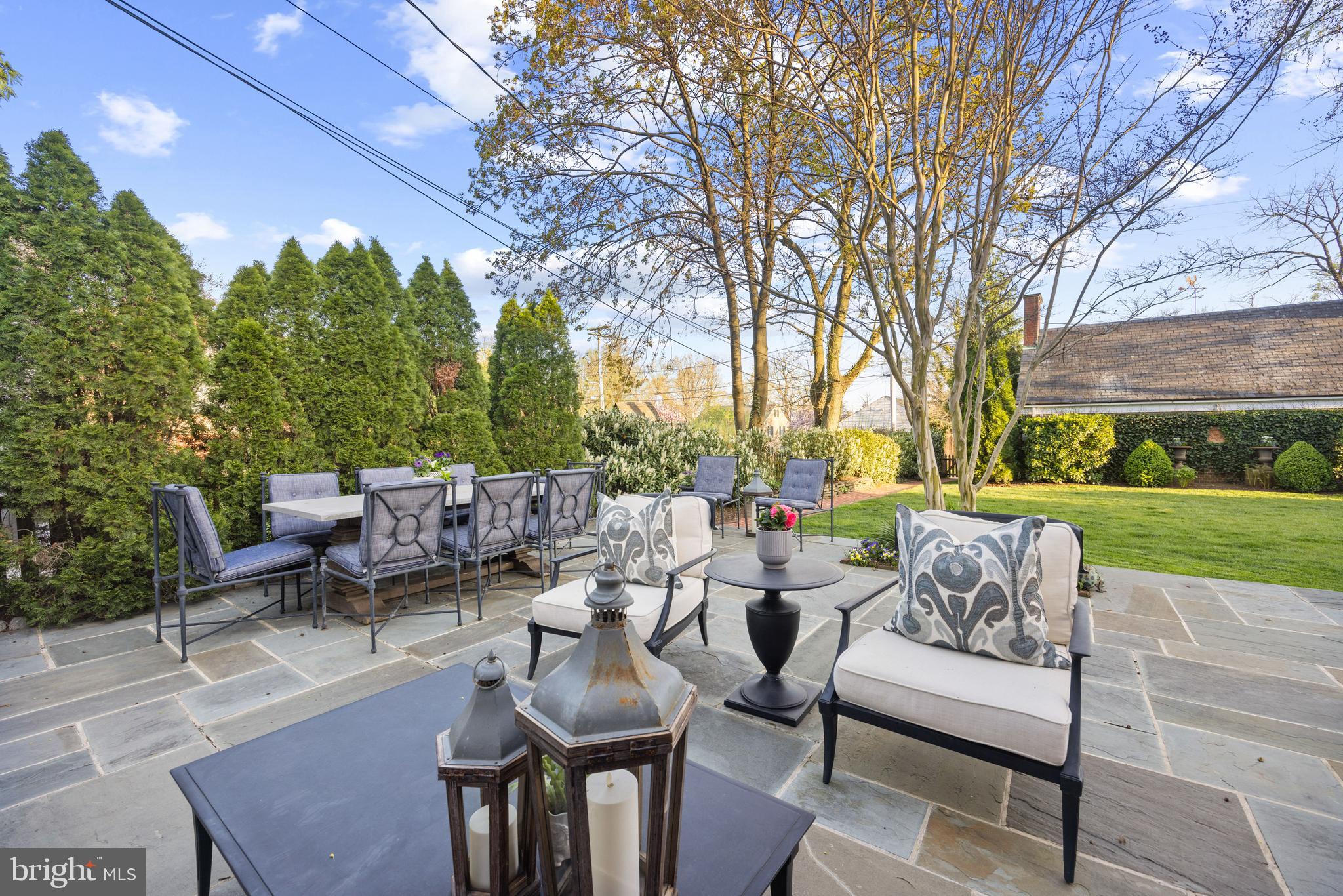 HOMELAND HISTORIC DISTRICT - Residential