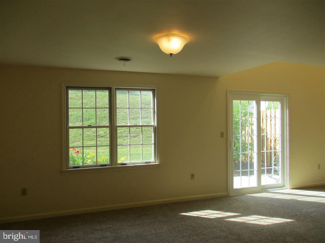 STONEGATE VILLAGE - Residential