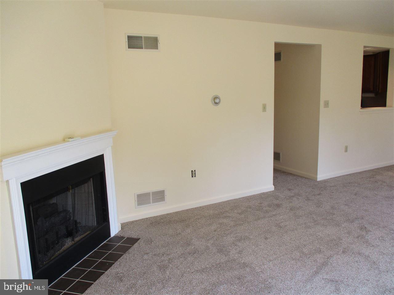 STONEGATE VILLAGE - Residential