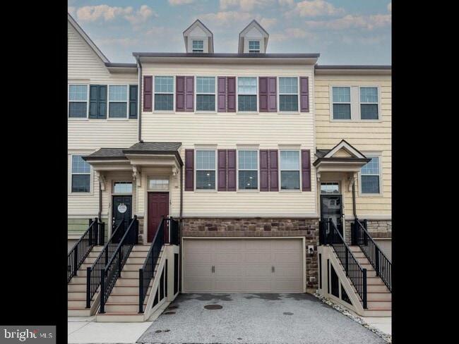 15 EAGLE LANE