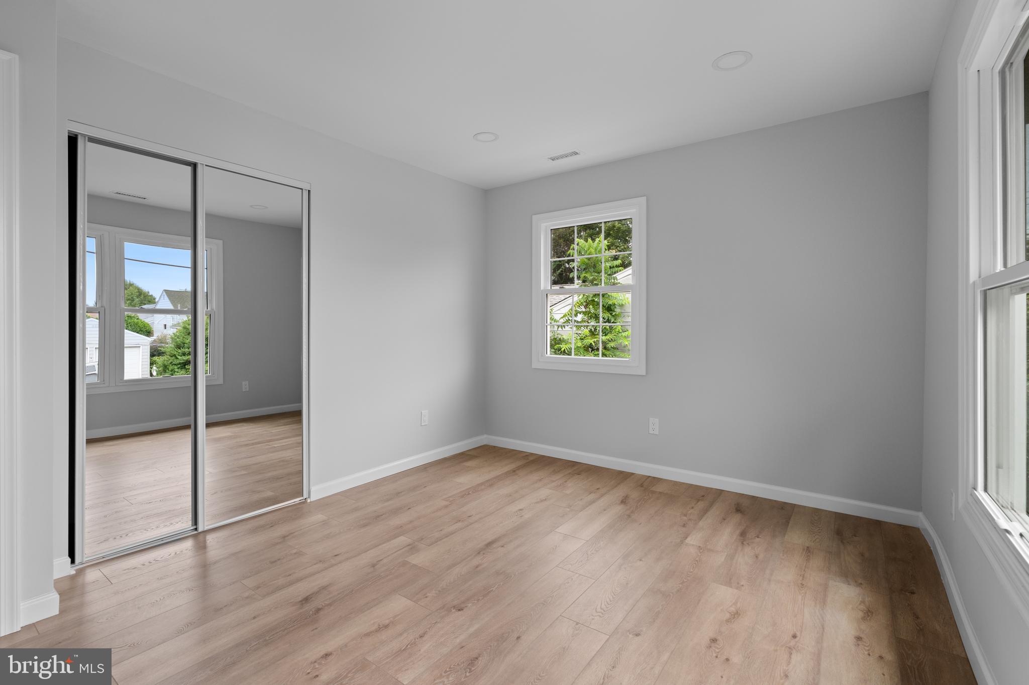 SOMERTON - Residential