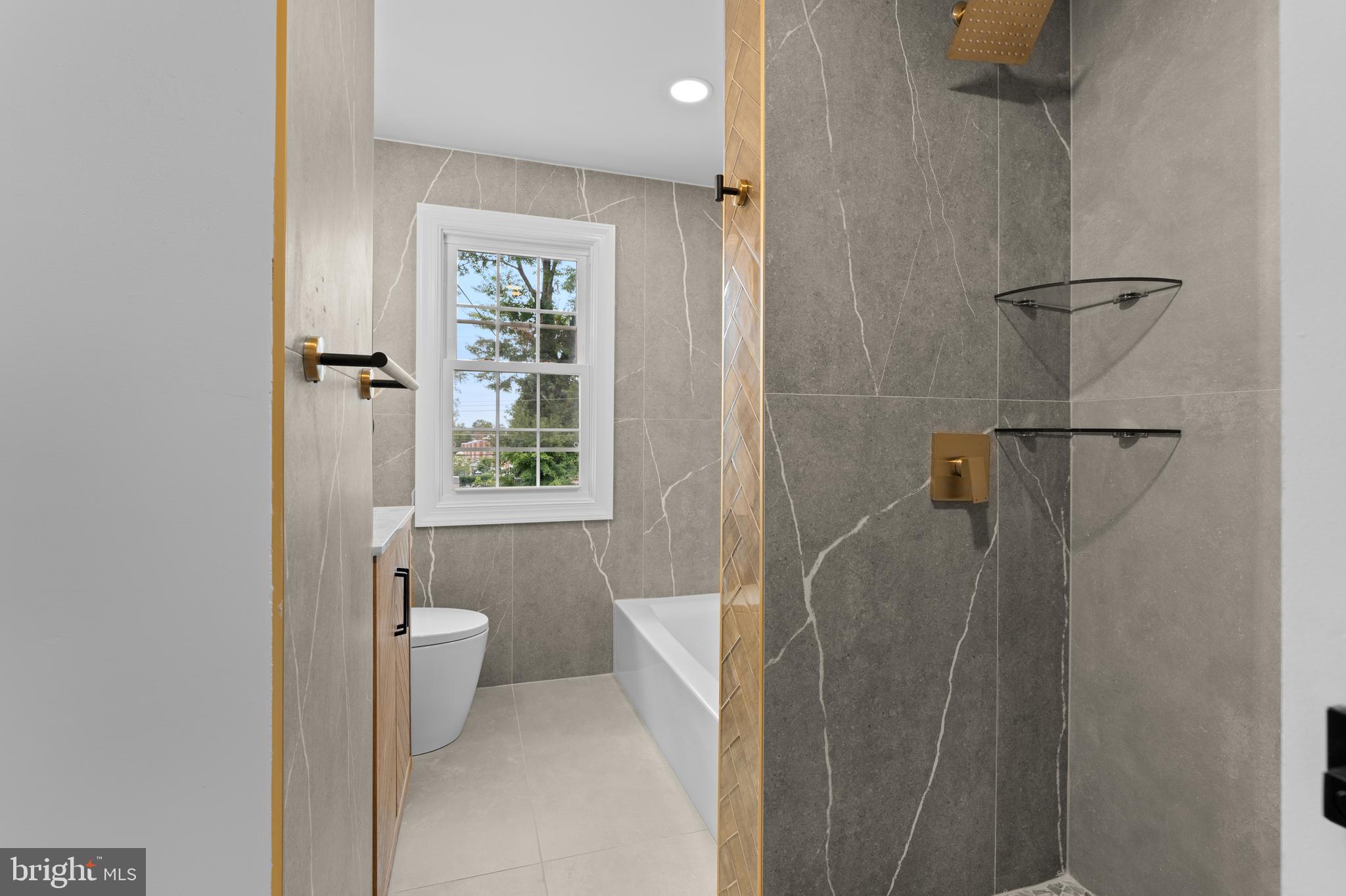 SOMERTON - Residential