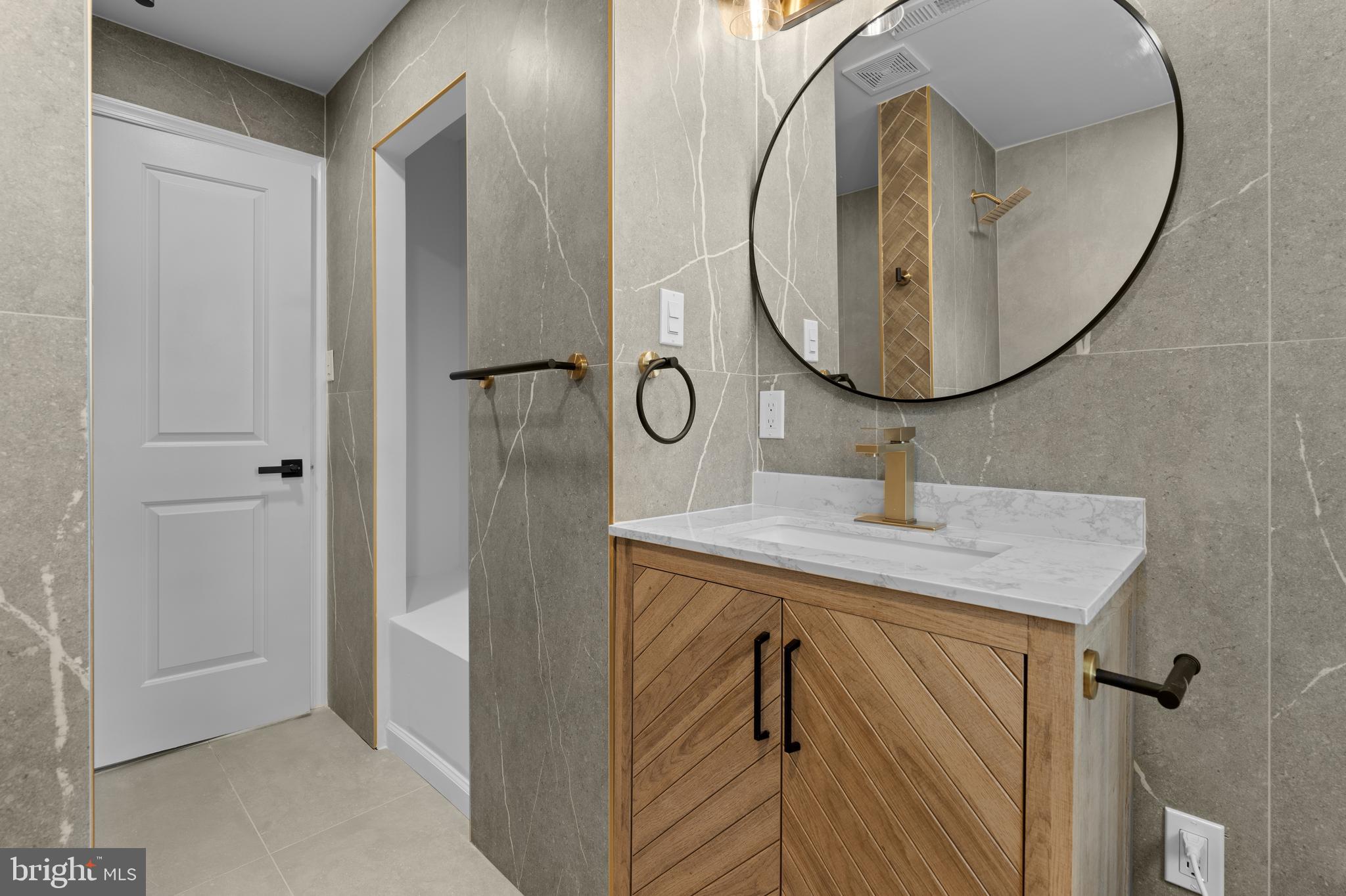 SOMERTON - Residential