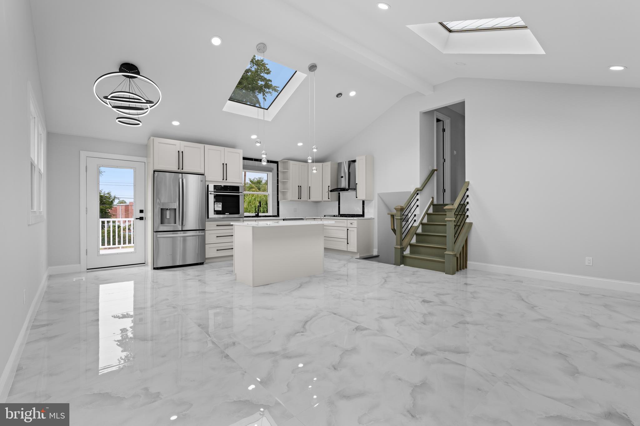 SOMERTON - Residential