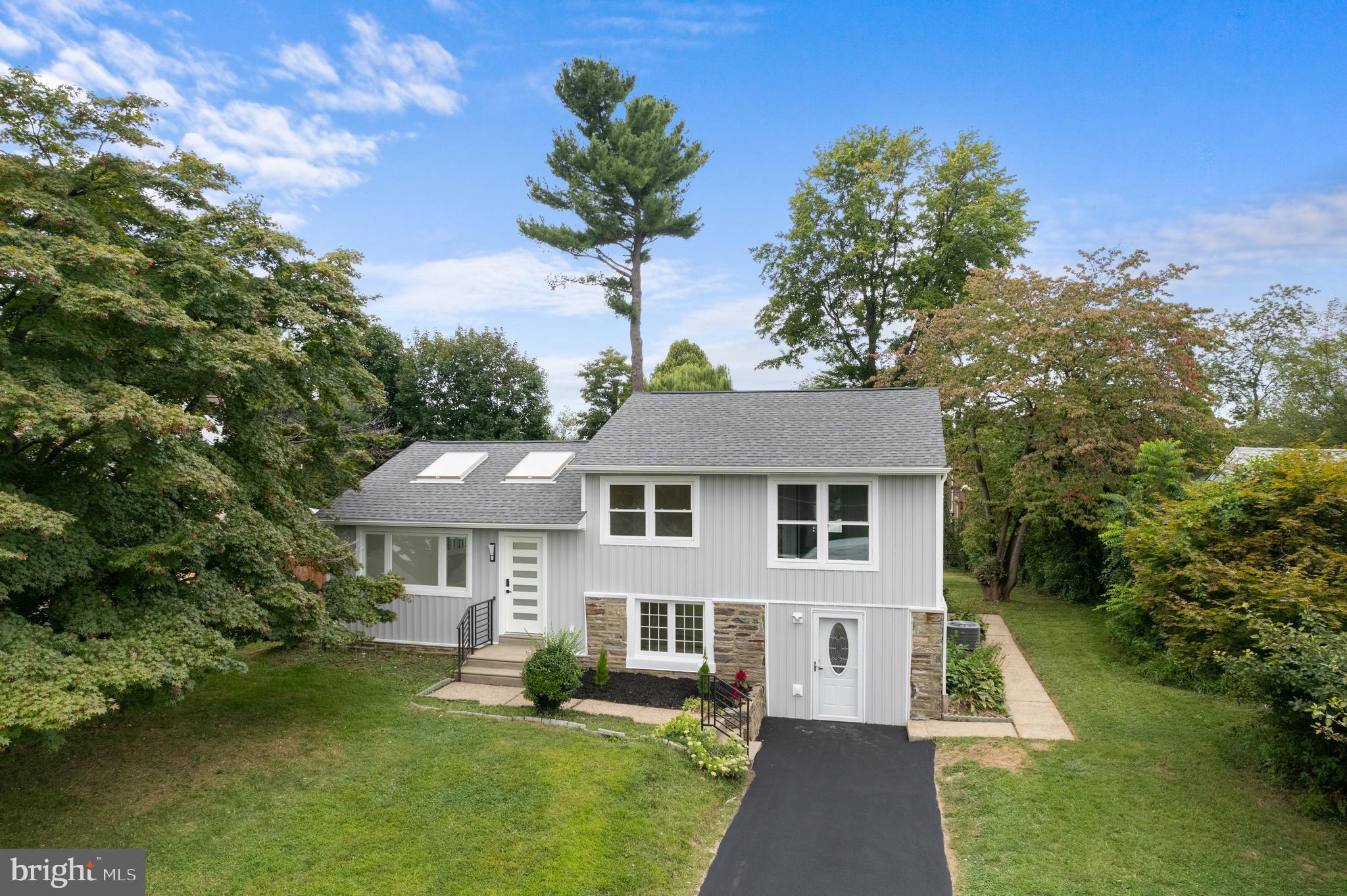 SOMERTON - Residential