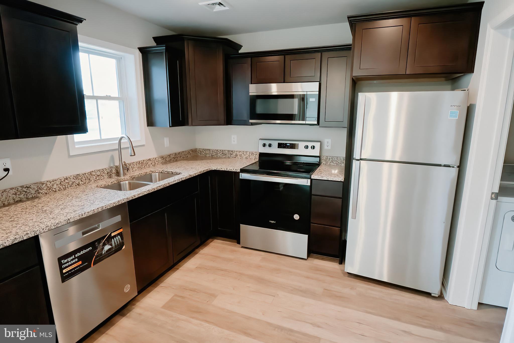 WATERFORD SQUARE - Residential