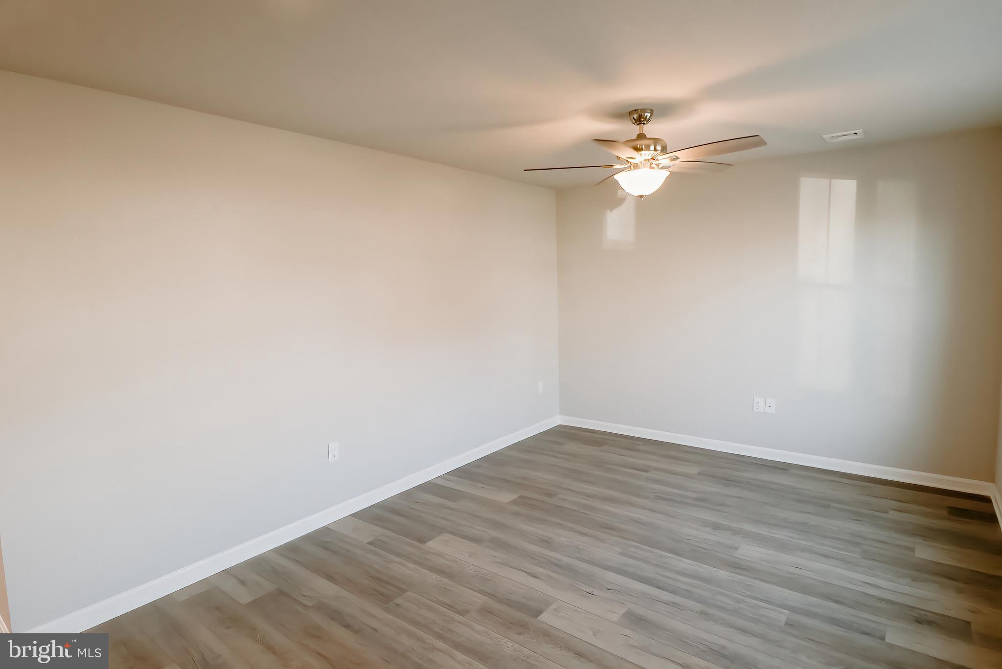 WATERFORD SQUARE - Residential