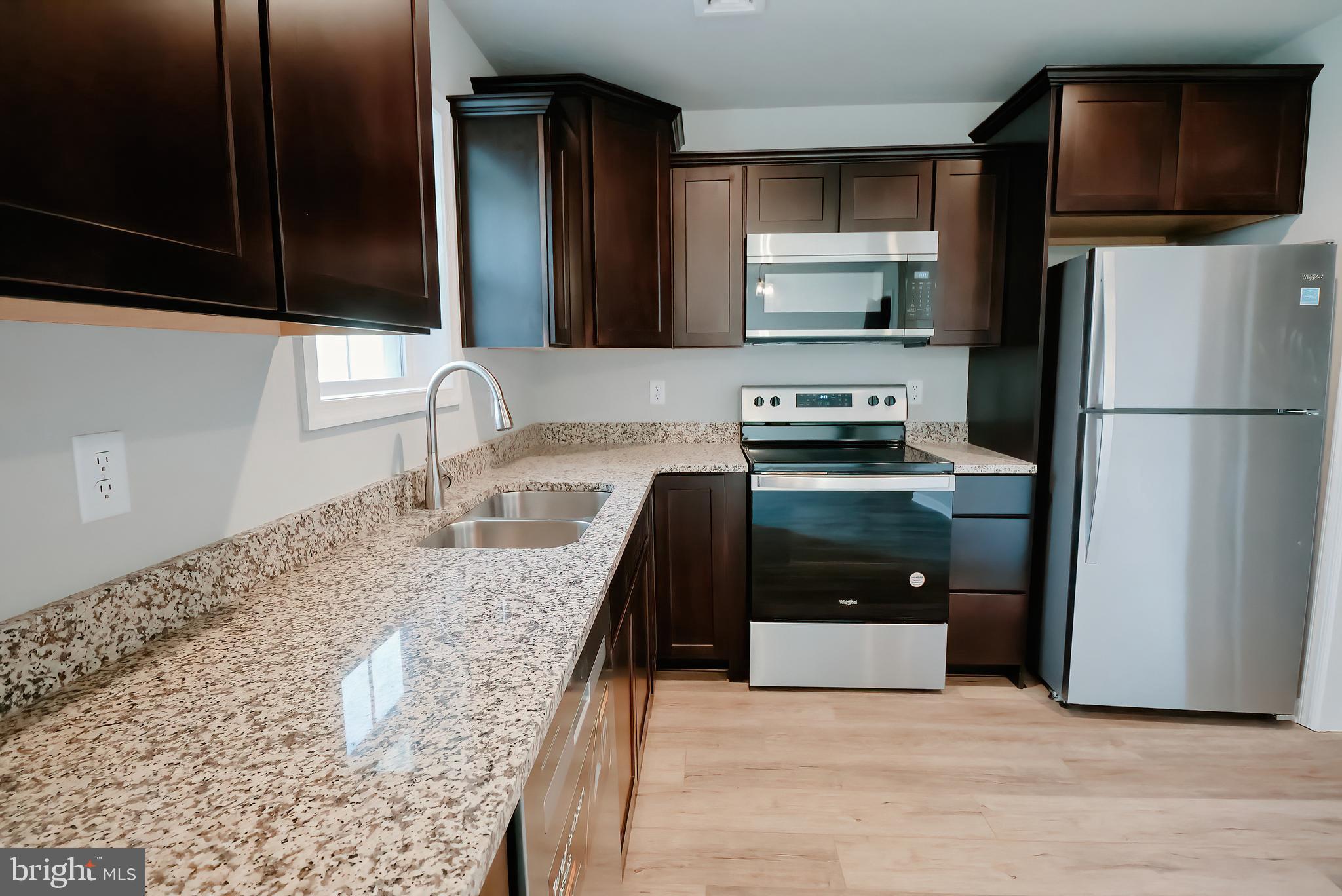 WATERFORD SQUARE - Residential