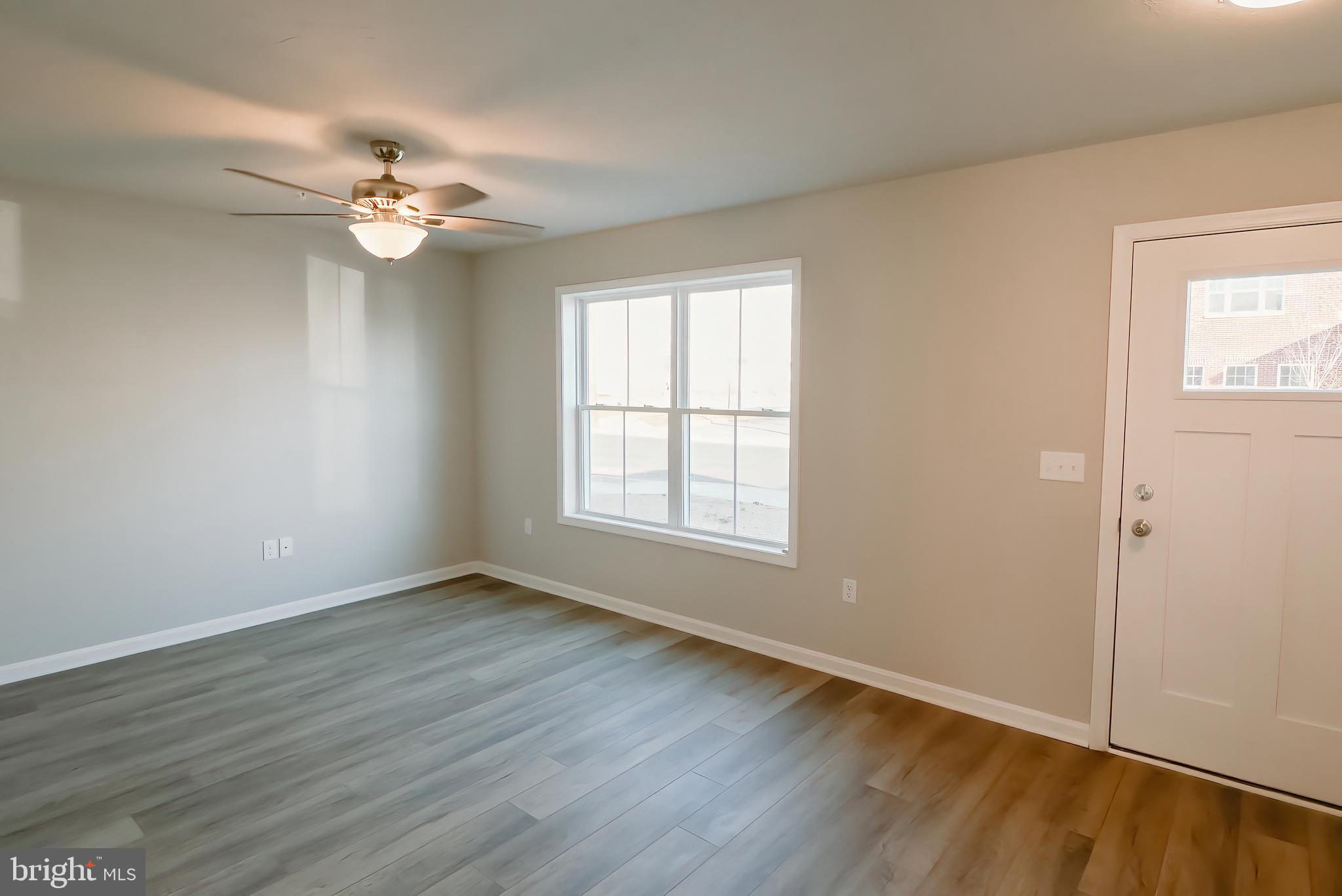 WATERFORD SQUARE - Residential