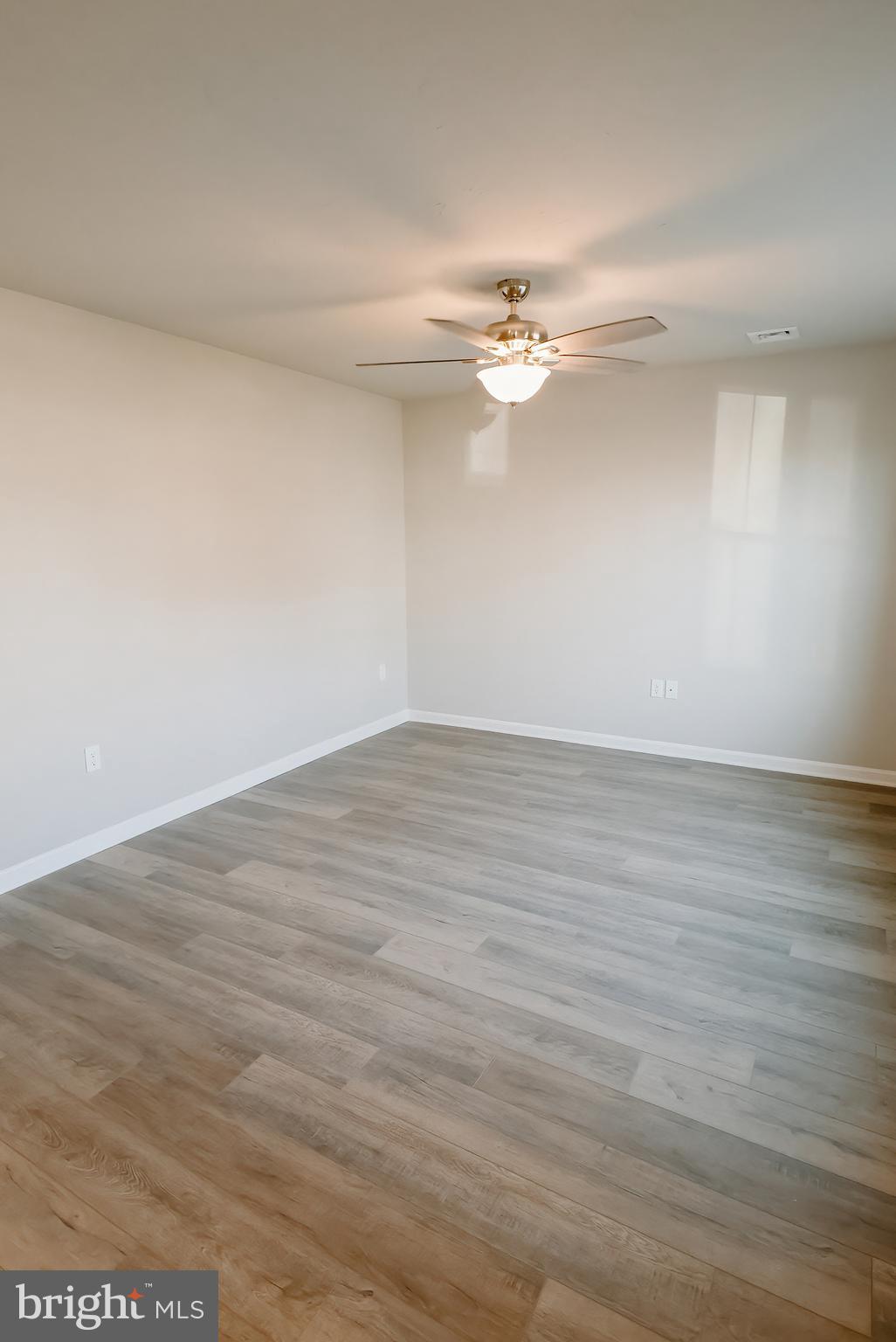 WATERFORD SQUARE - Residential