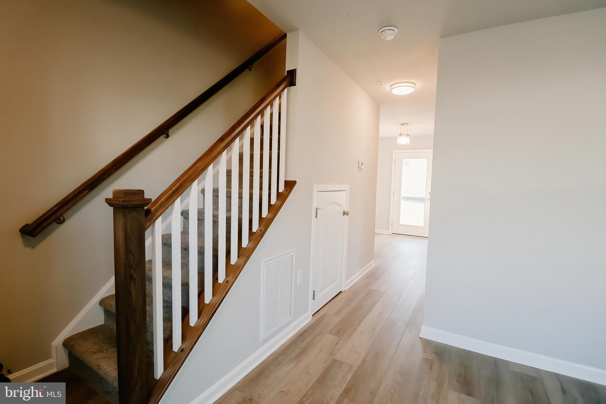 WATERFORD SQUARE - Residential