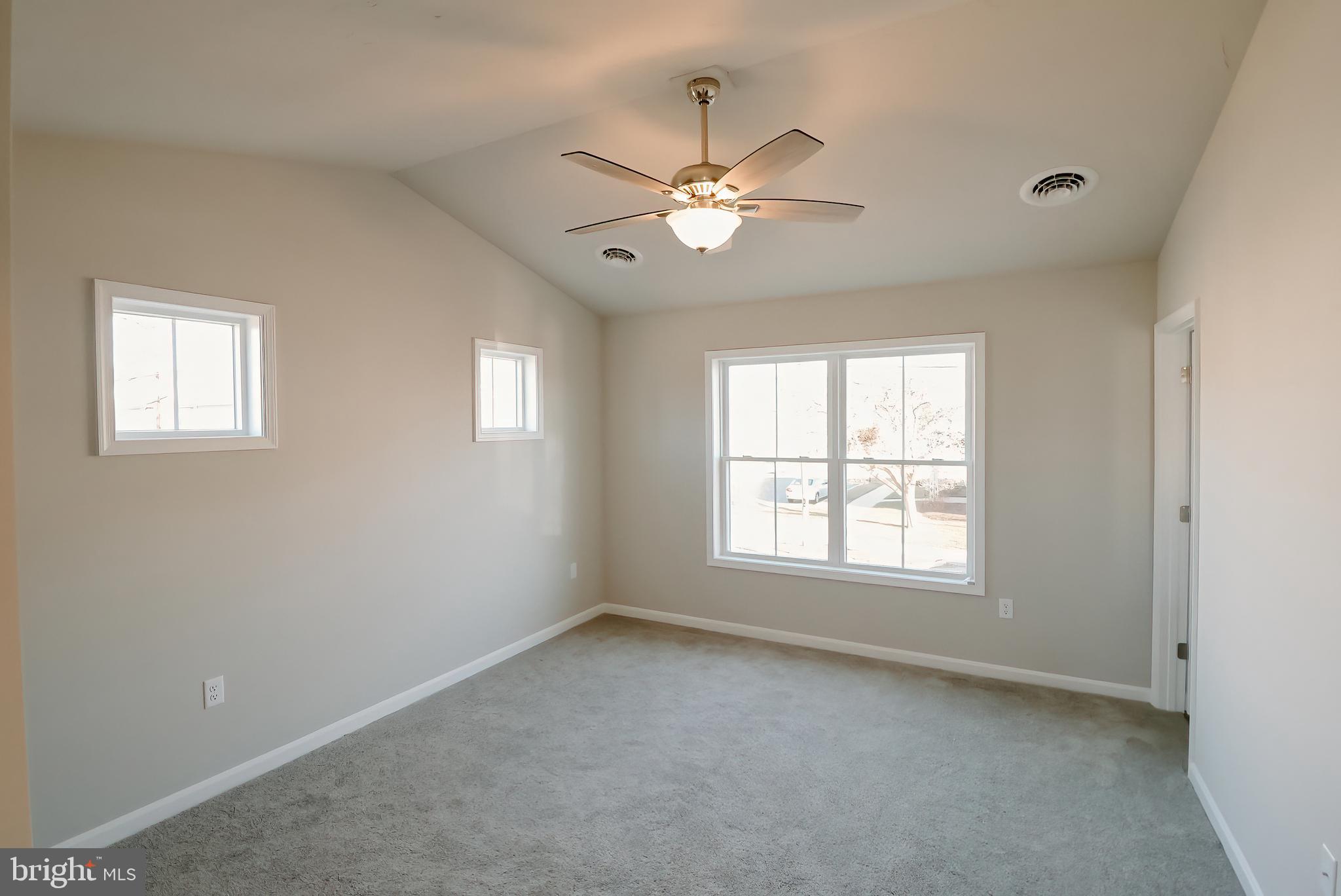 WATERFORD SQUARE - Residential